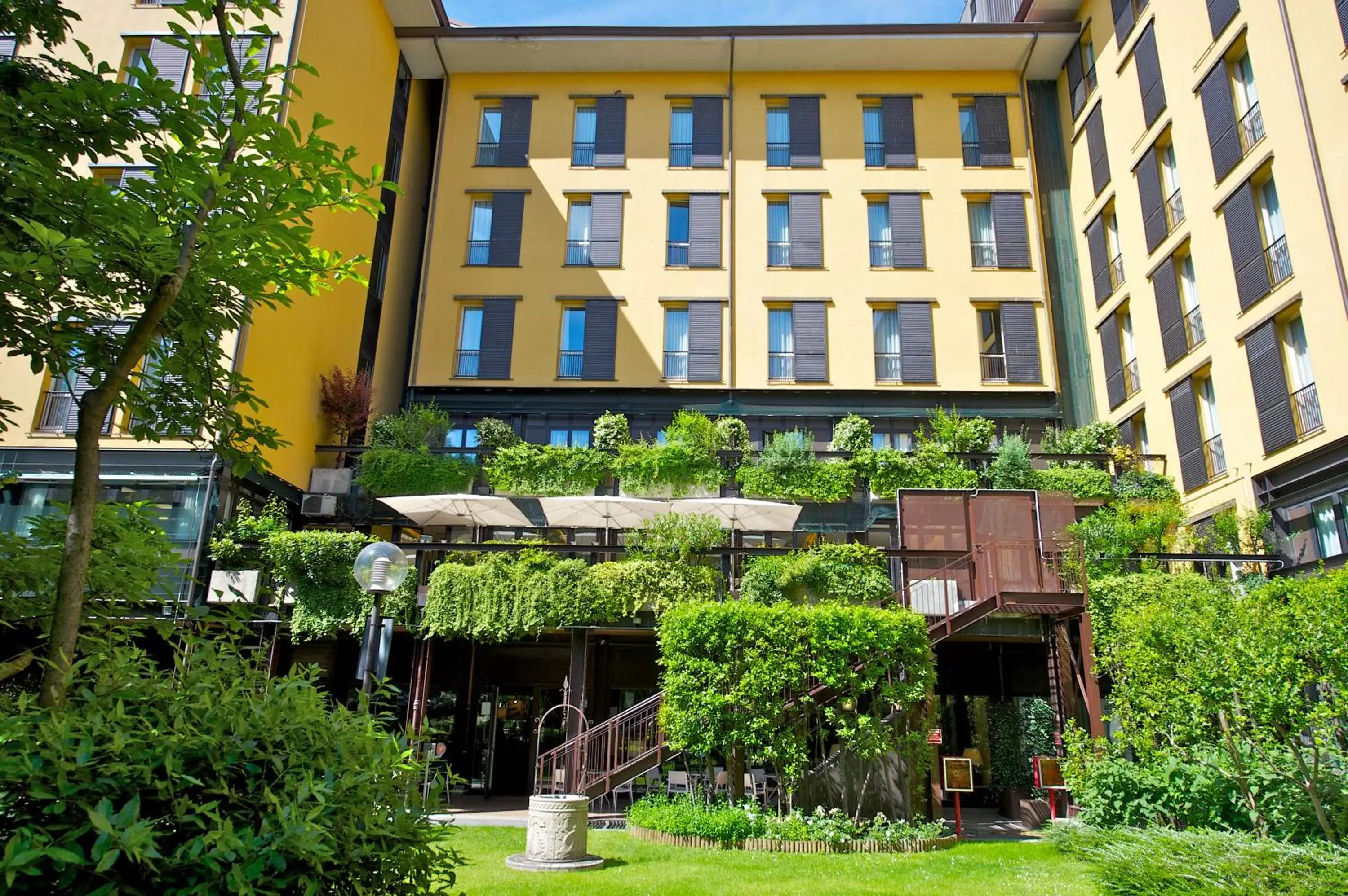 Facade/entrance, Property Building in Mercure Bologna Centro