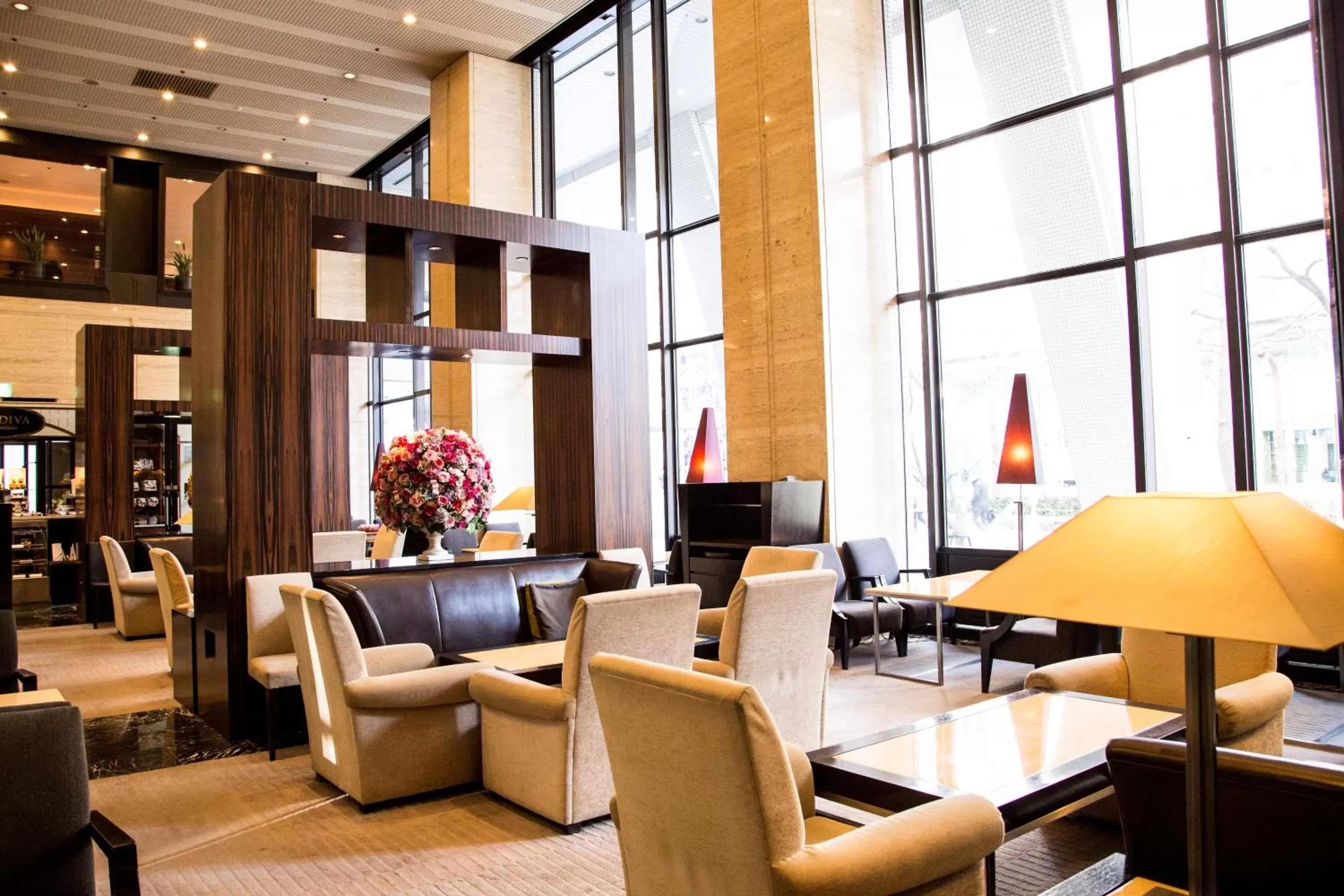 Lounge or bar in Hotel Nikko Osaka