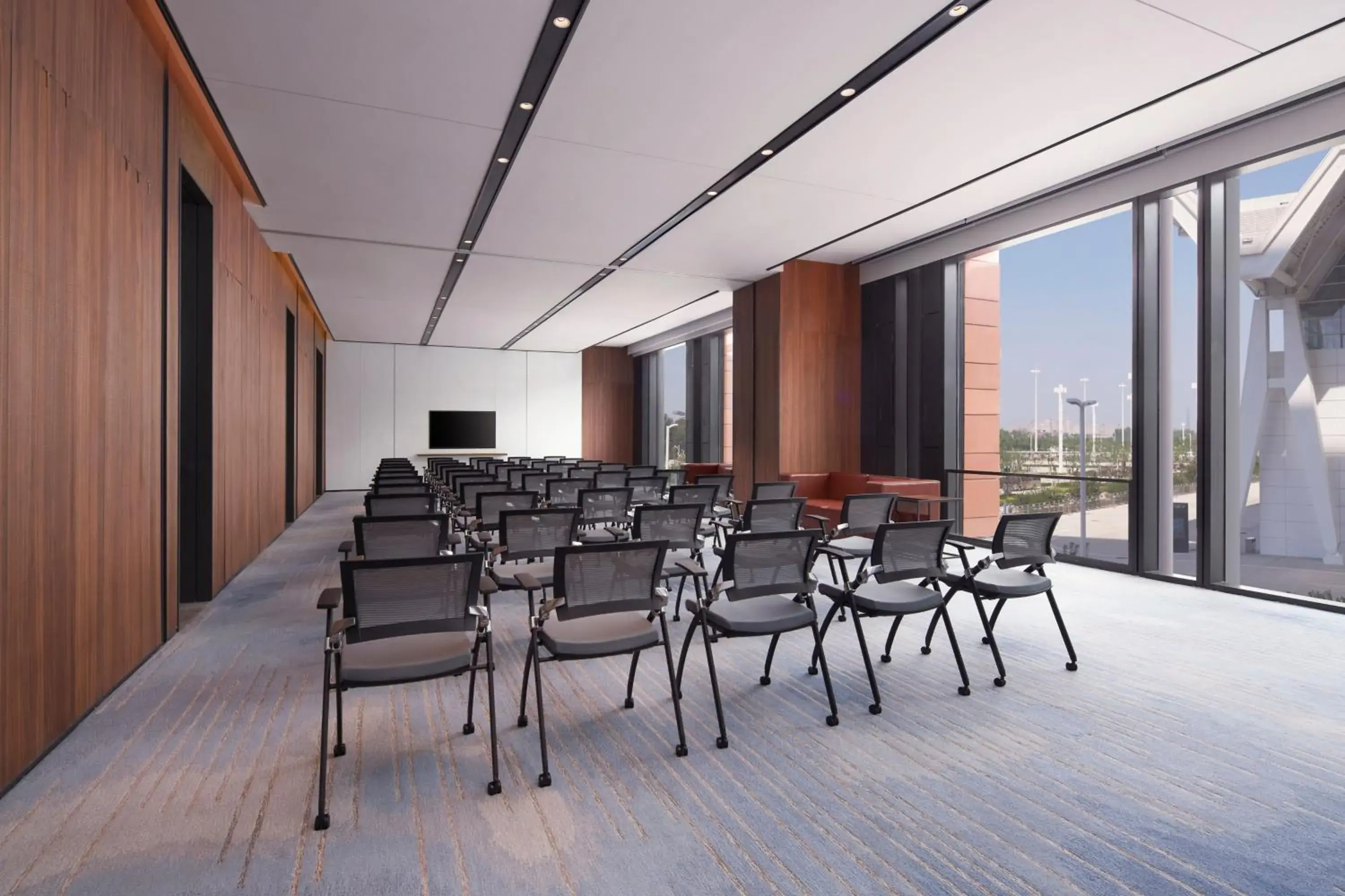 Meeting/conference room in Four Points by Sheraton Tianjin National Convention and Exhibition Center