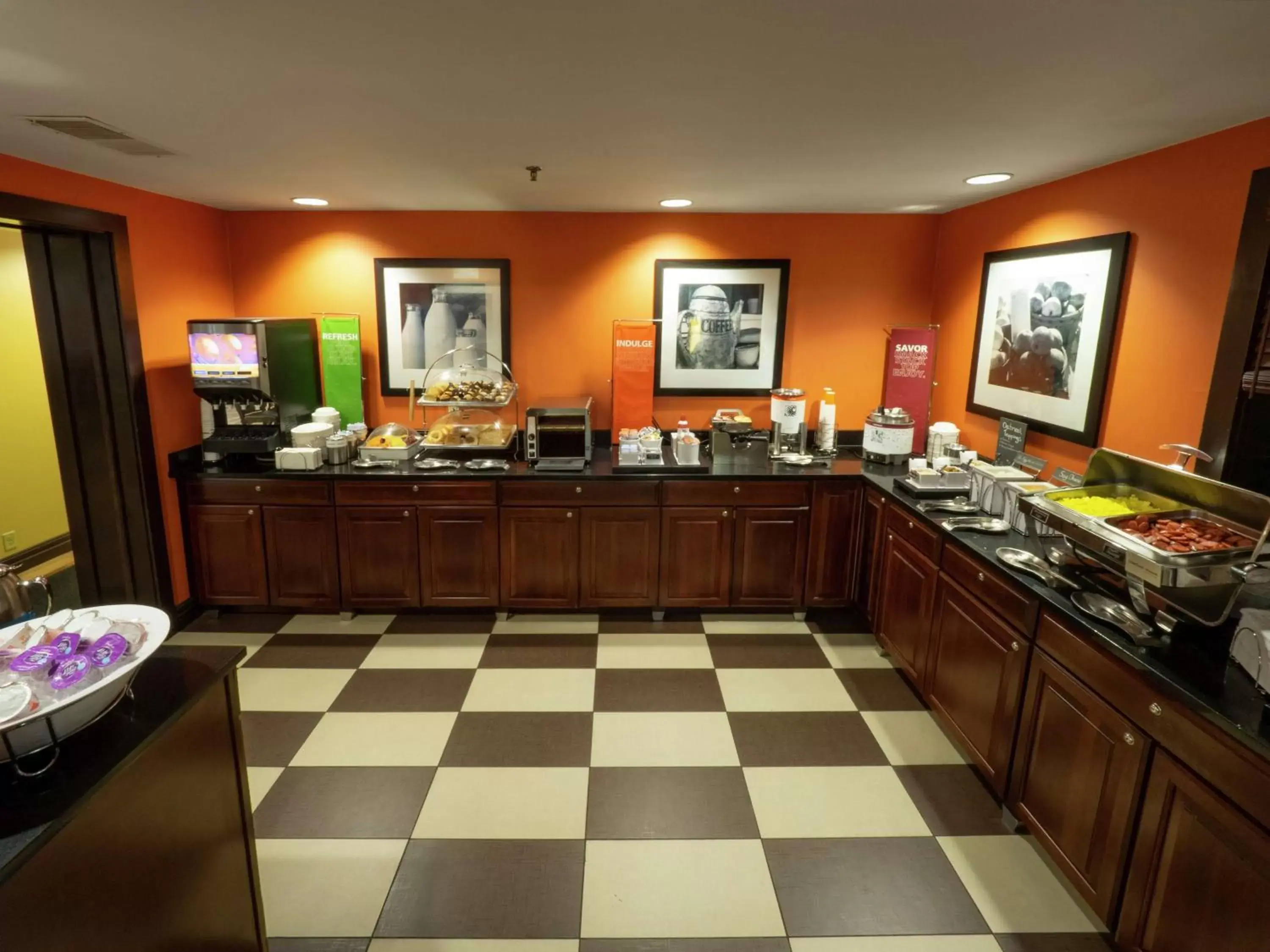 Dining area, Restaurant/Places to Eat in Hampton Inn Hazleton
