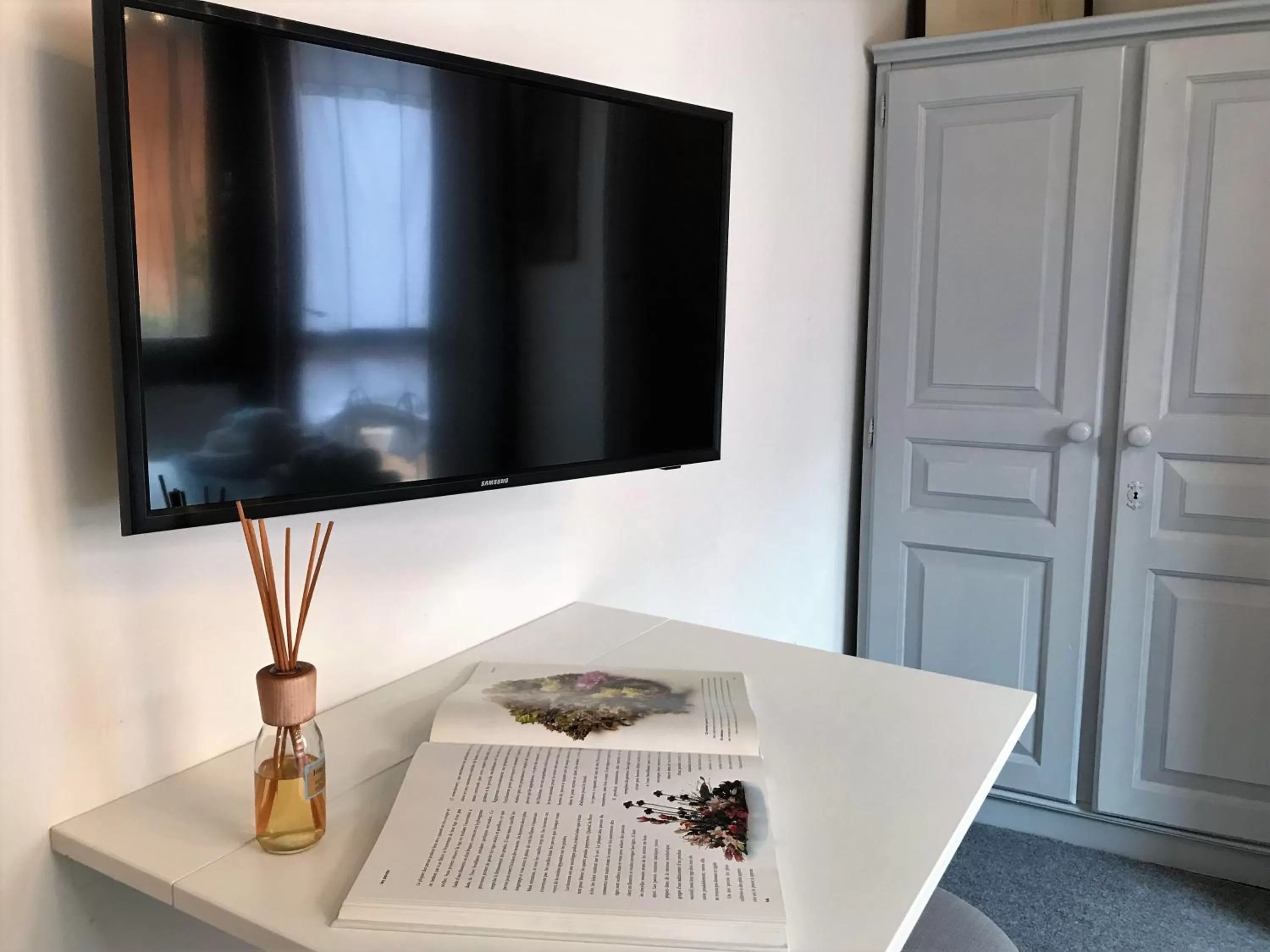 Bedroom in Il Giardino Segreto