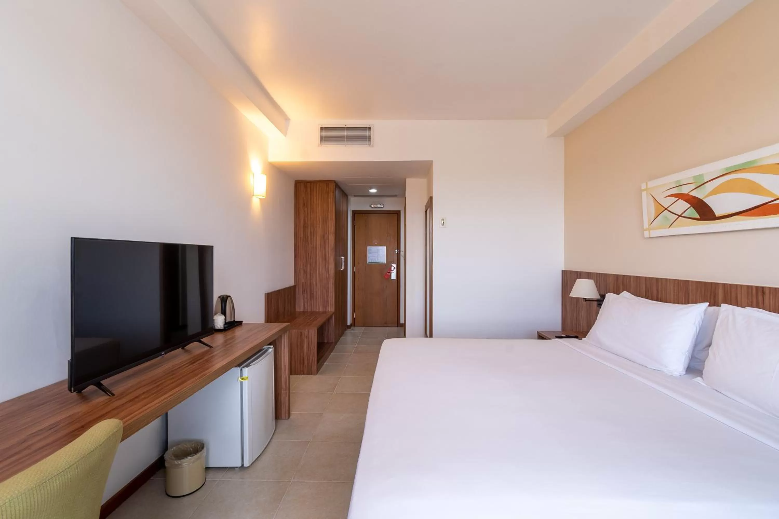 Photo of the whole room, Bed in Holiday Inn Manaus by IHG