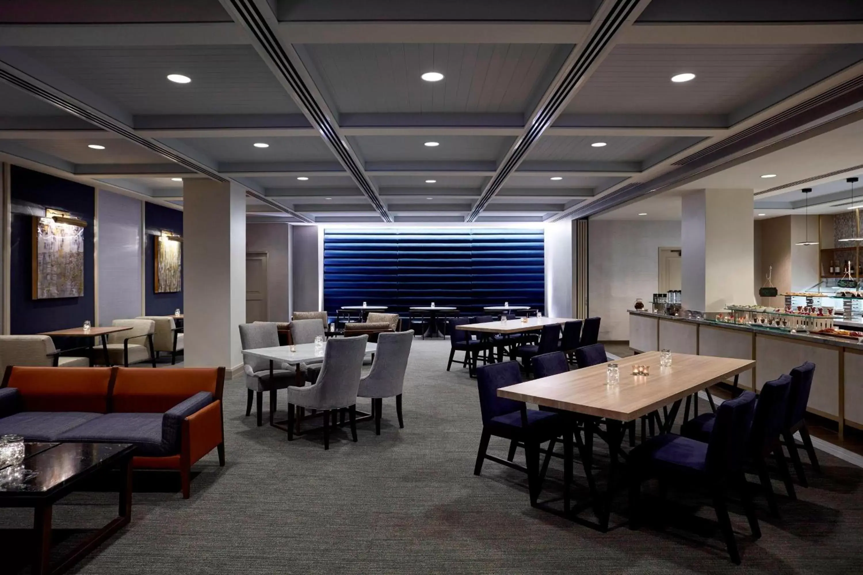 Meeting/conference room, Restaurant/Places to Eat in Washington Marriott Georgetown