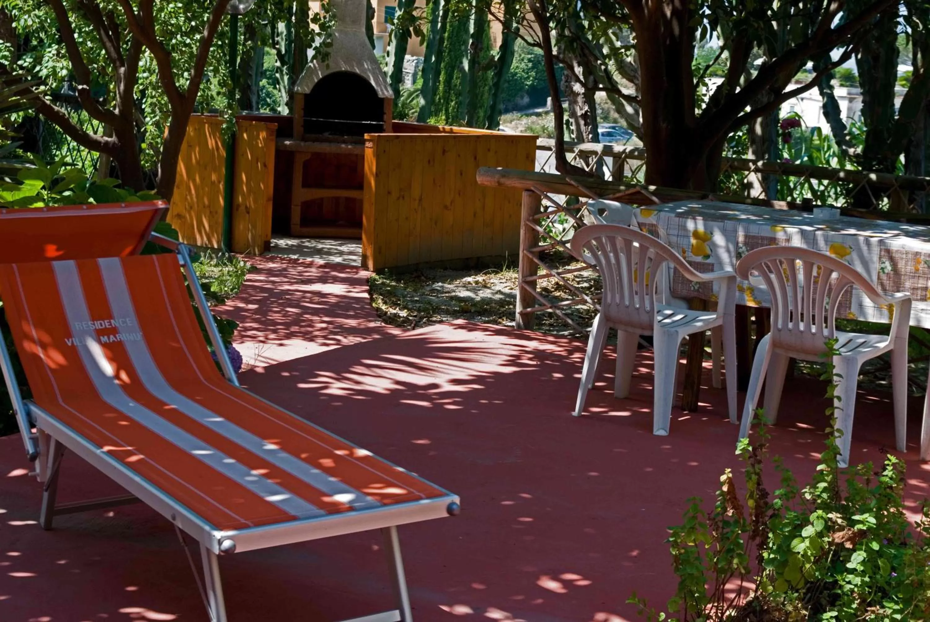 BBQ facilities in Aparthotel Villa Marinù