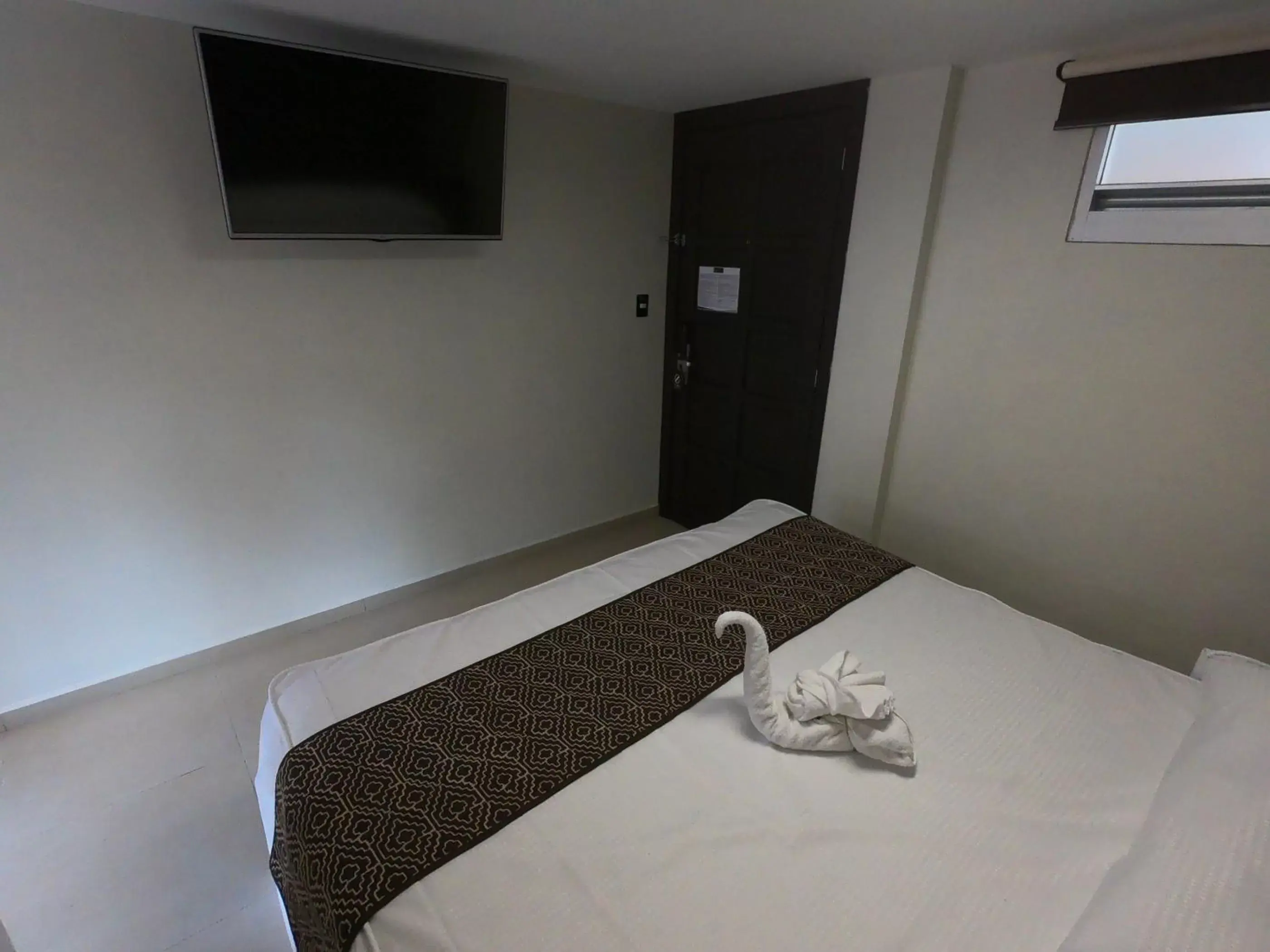 Bedroom, Bed in Hotel San Diego