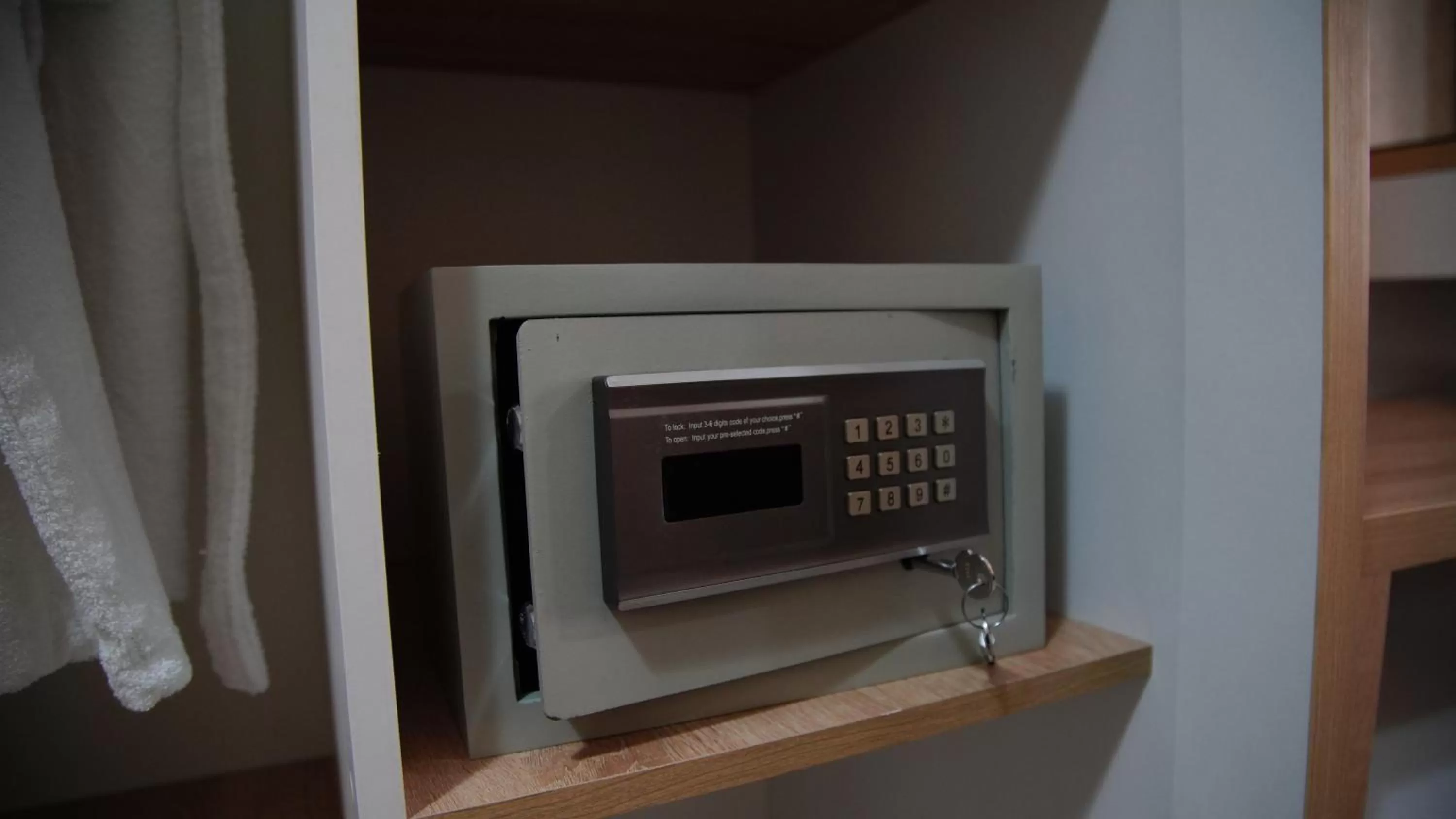 safe in Sumaya Hotel