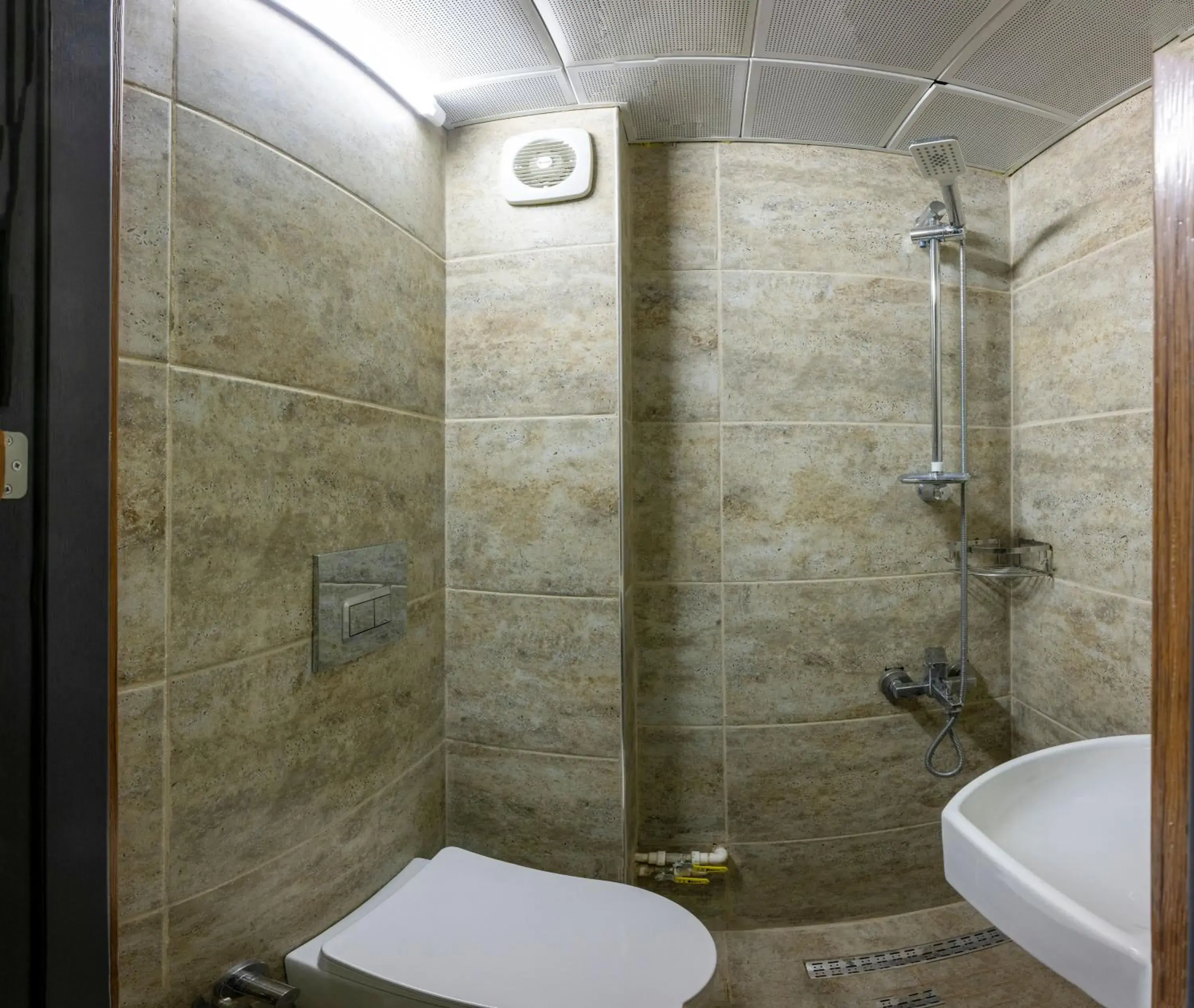 Shower, Bathroom in Mayza Otel