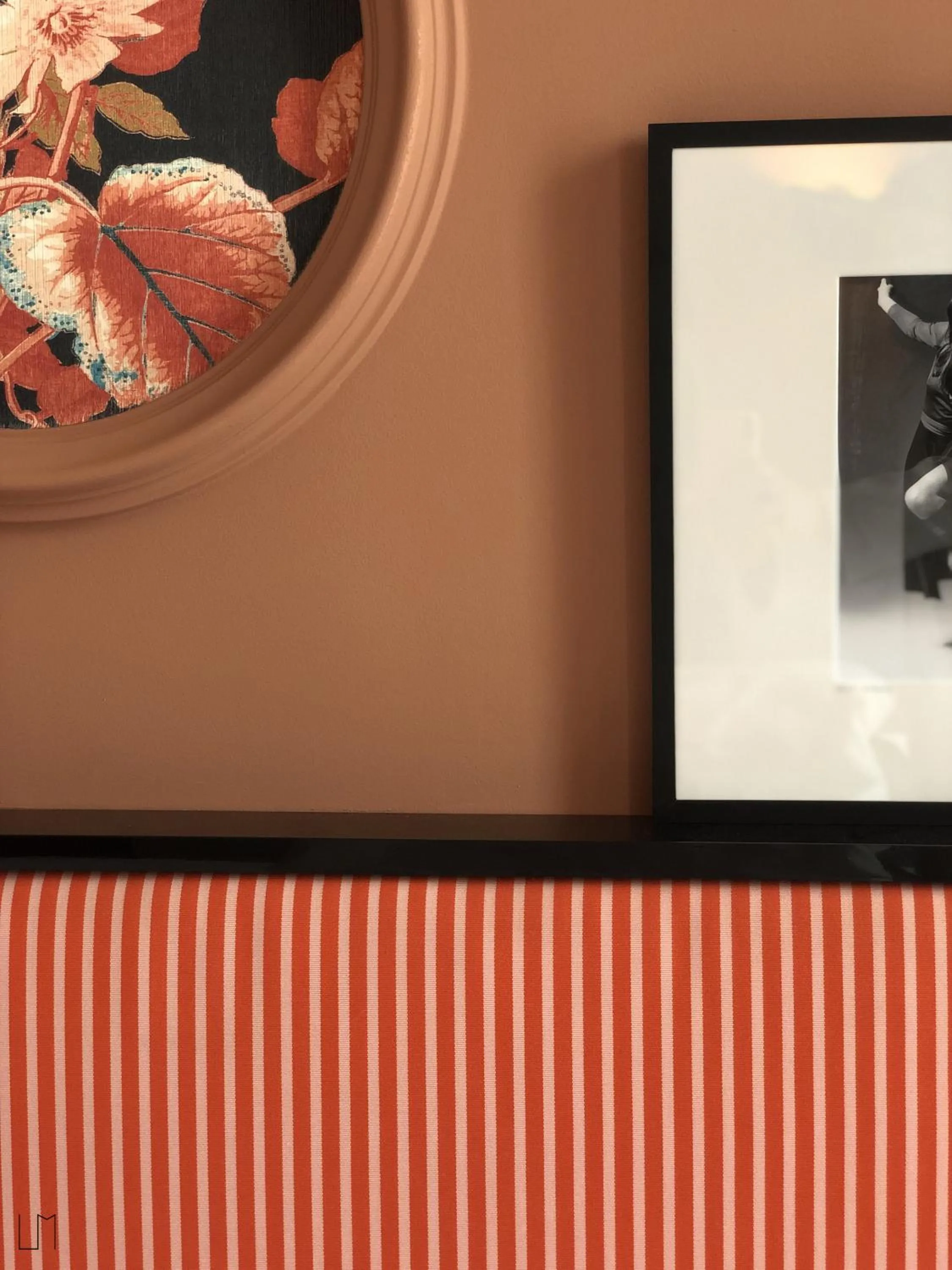 Decorative detail in Mercure Paris Gare De Lyon Opera Bastille