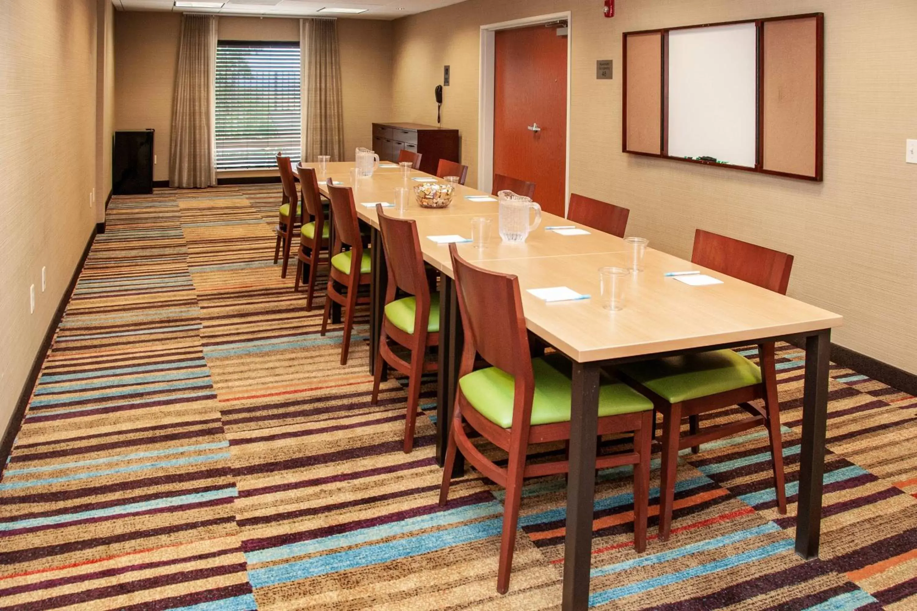 Meeting/conference room in Fairfield Inn and Suites by Marriott Colorado Springs North Air Force Academy