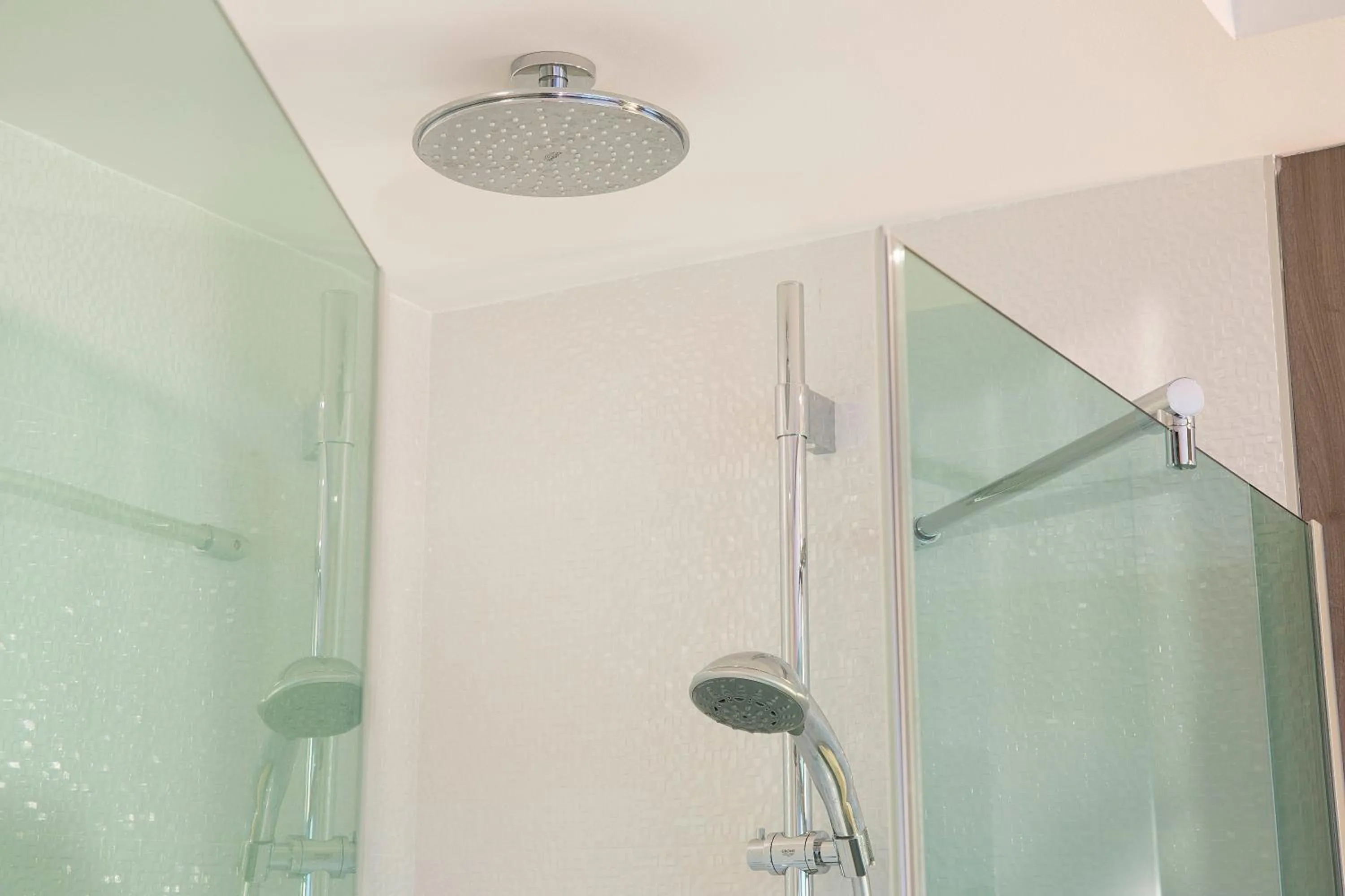 Family Room - 2 Rooms Next to Each Other in Oceania Clermont Ferrand