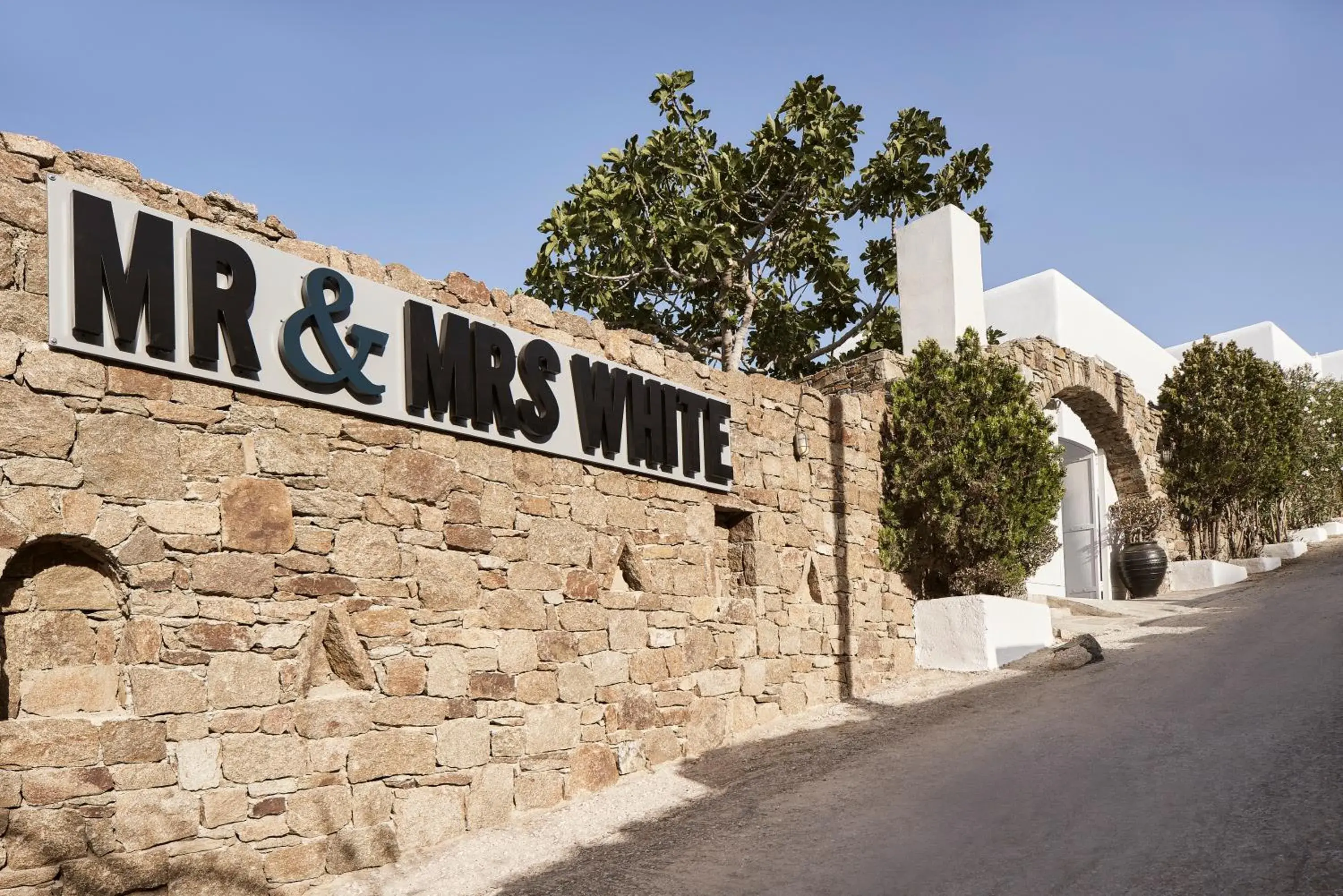 Facade/entrance, Property Building in Mr & Mrs White Mykonos