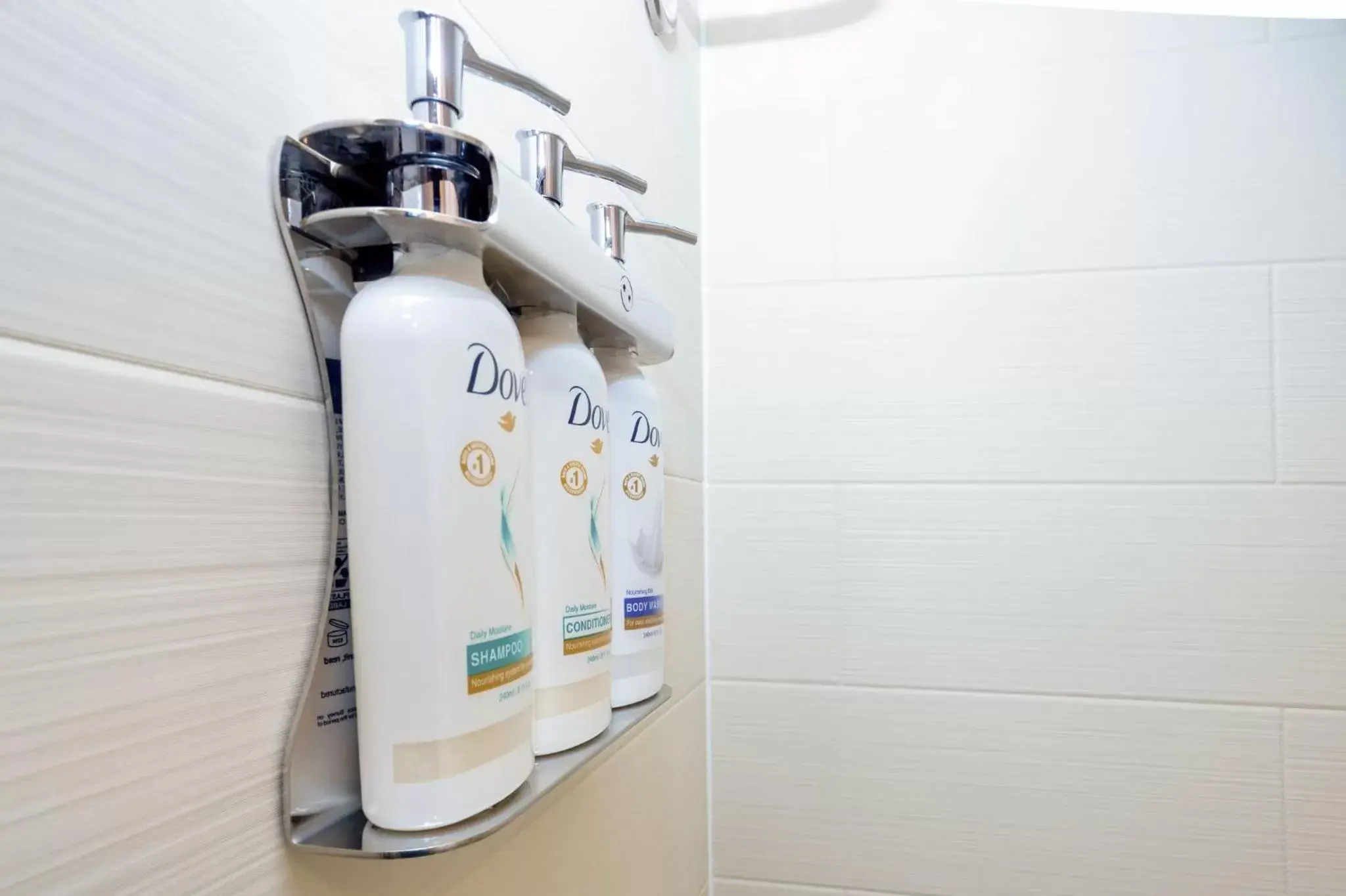 King Room - Mobility Access/Hearing Accessible in Holiday Inn Express Boston - Saugus by IHG King Room - Mobility Access/Hearing Accessible in Holiday Inn Express Boston - Saugus by IHG