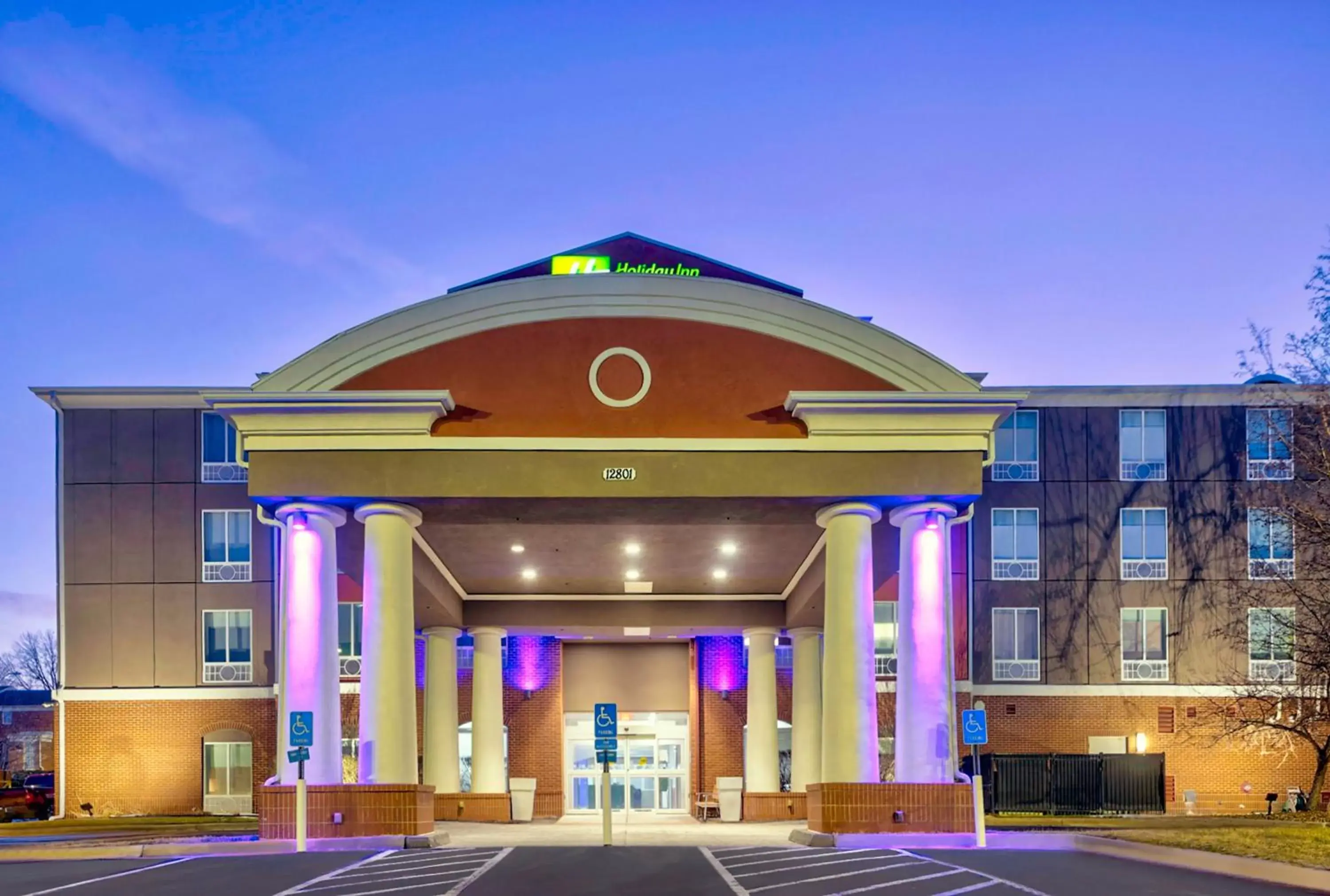 Property Building in Holiday Inn Express Hotel & Suites Kansas City - Grandview, an IHG Hotel