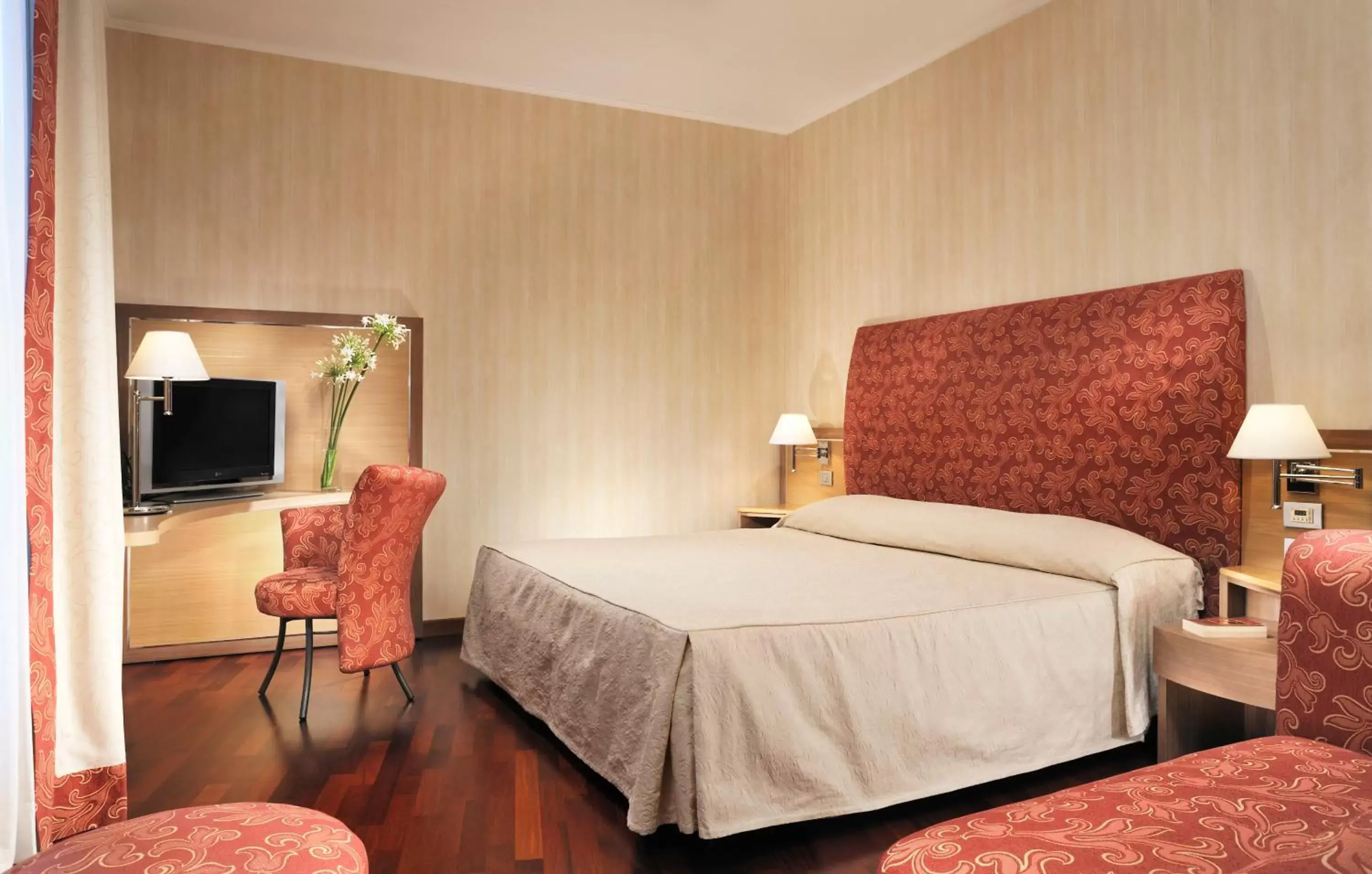 Shower, Bed in Poli Hotel Shower, Bed in Poli Hotel