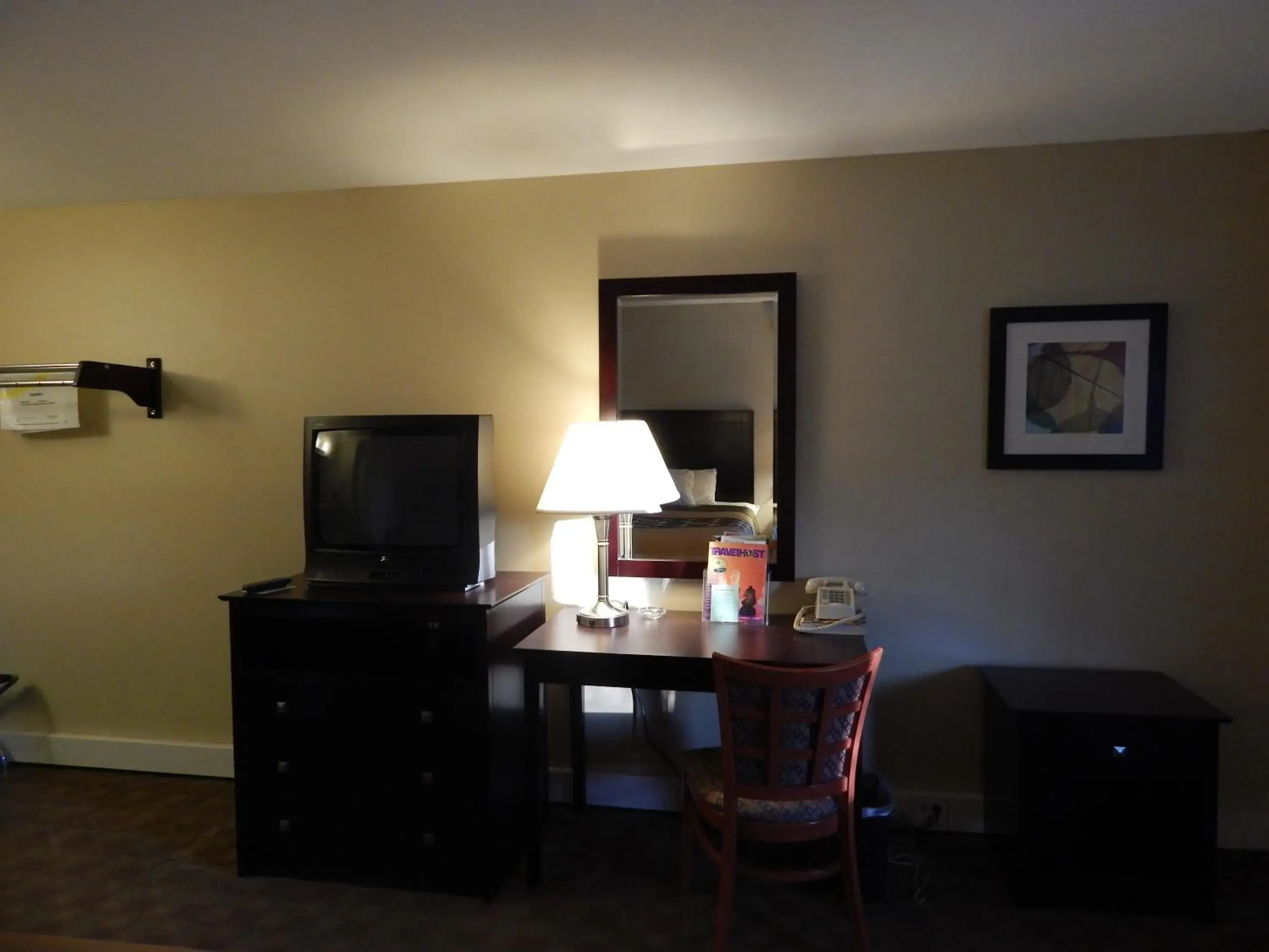 Other, TV/Entertainment Center in Super 8 by Wyndham White River Junction