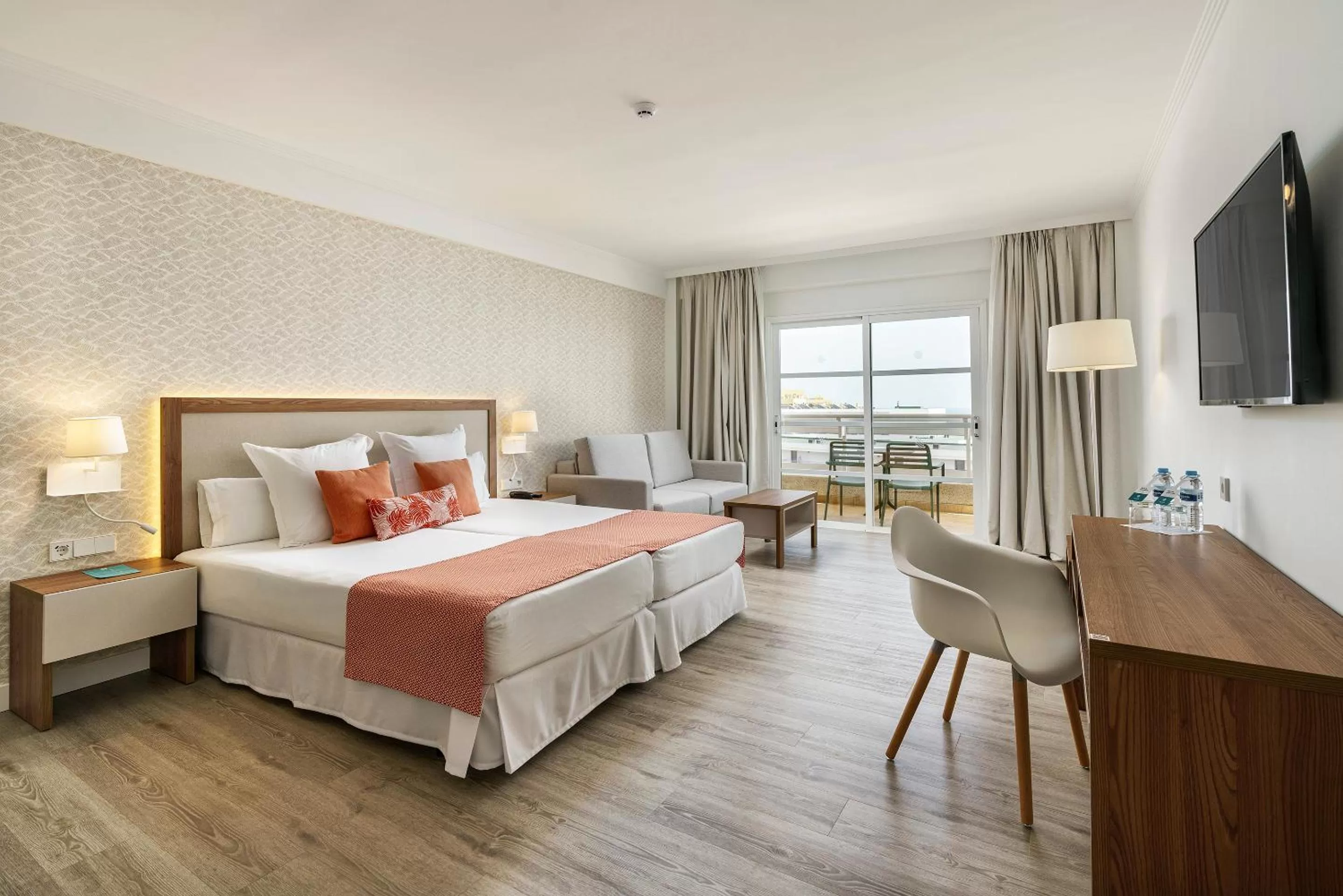 My Favorite Club Junior Suite Ocean View Single Parent - single occupancy in Alua Atlantico Golf - All Inclusive