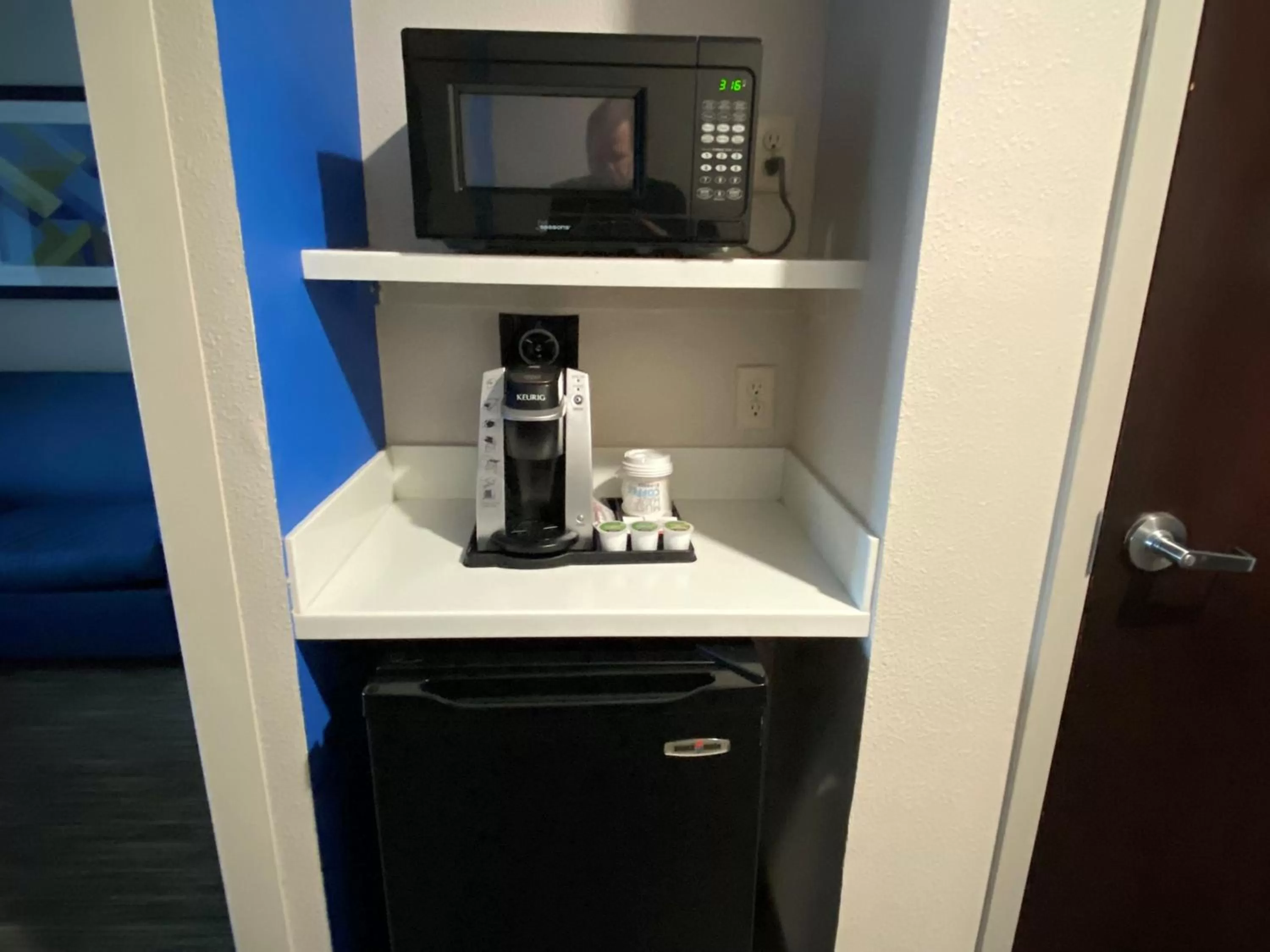 Photo of the whole room in Holiday Inn Express & Suites Albuquerque Historic Old Town by IHG