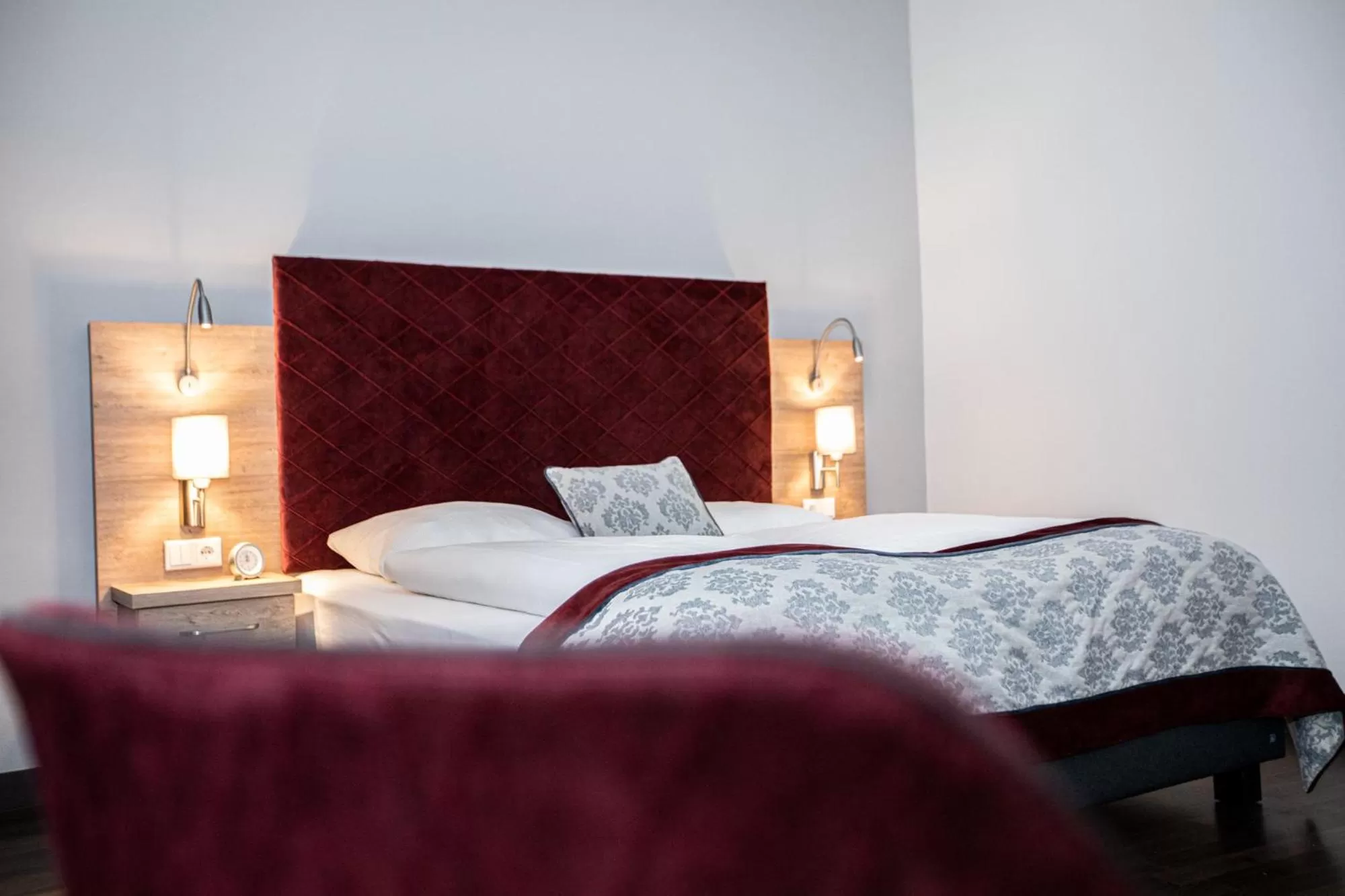 Bed in Hotel Elefant Family Business