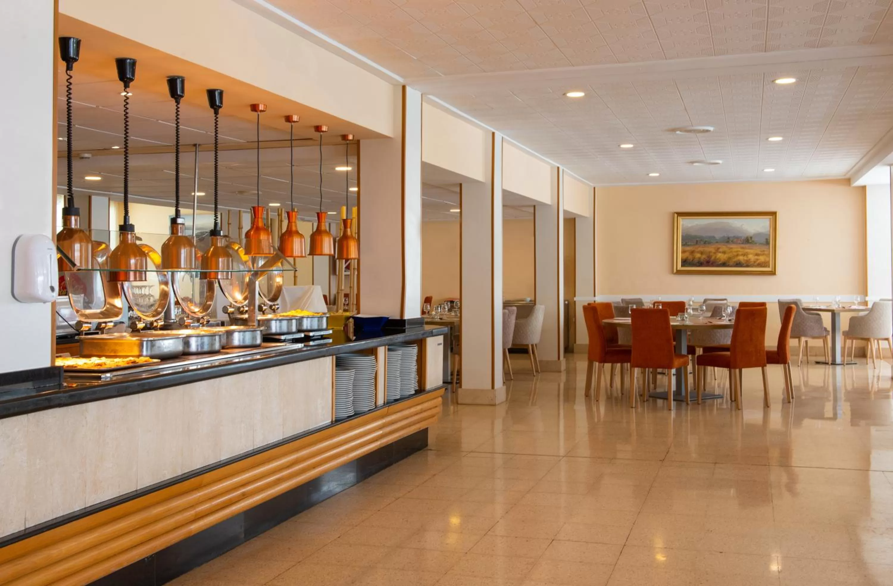 Restaurant/places to eat in Valentin Grand Park Suite Hotel