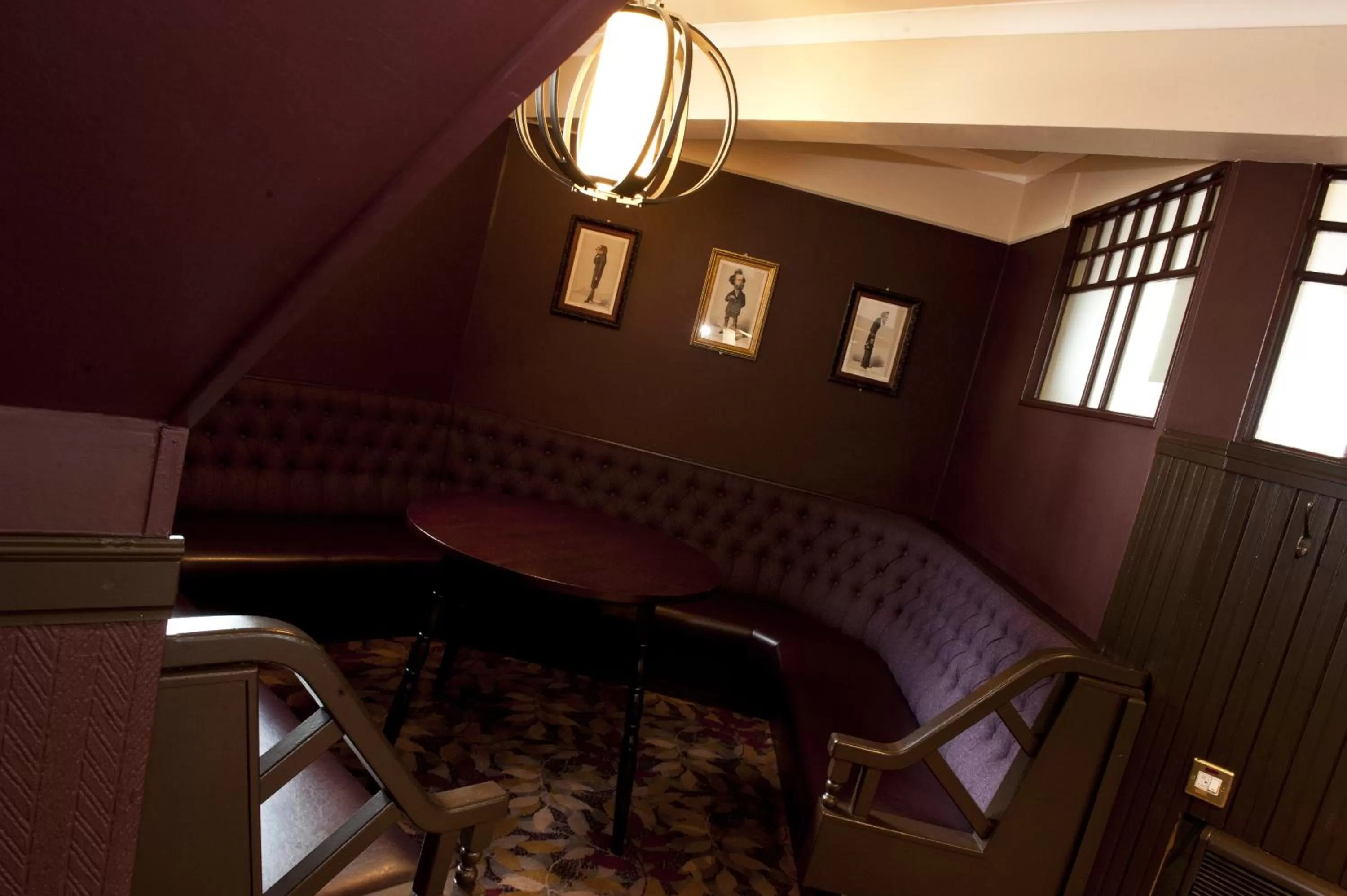 Restaurant/places to eat in The Crown Inn