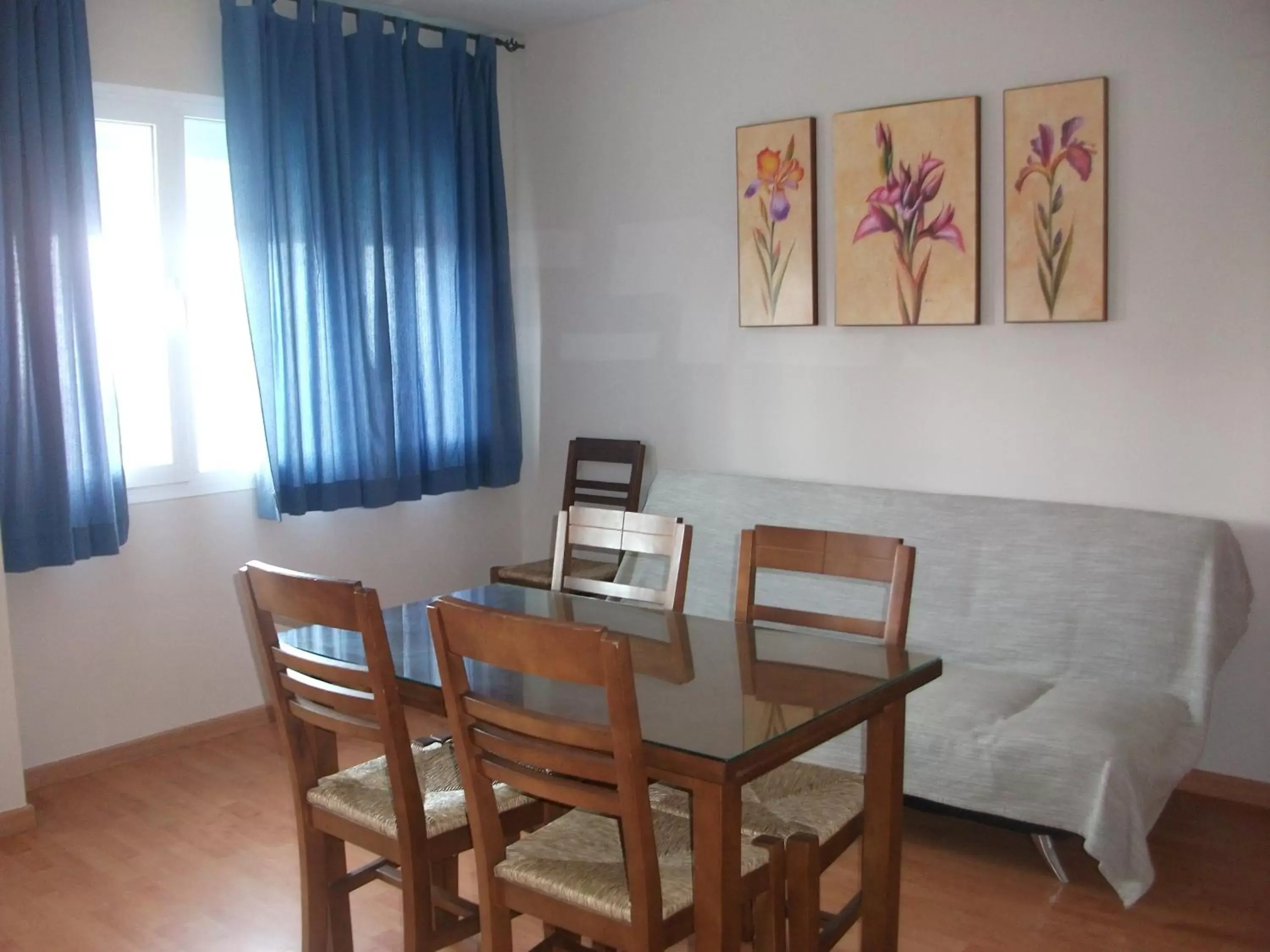 Dining Area in Apartamentos Sierra Nevada Welcome