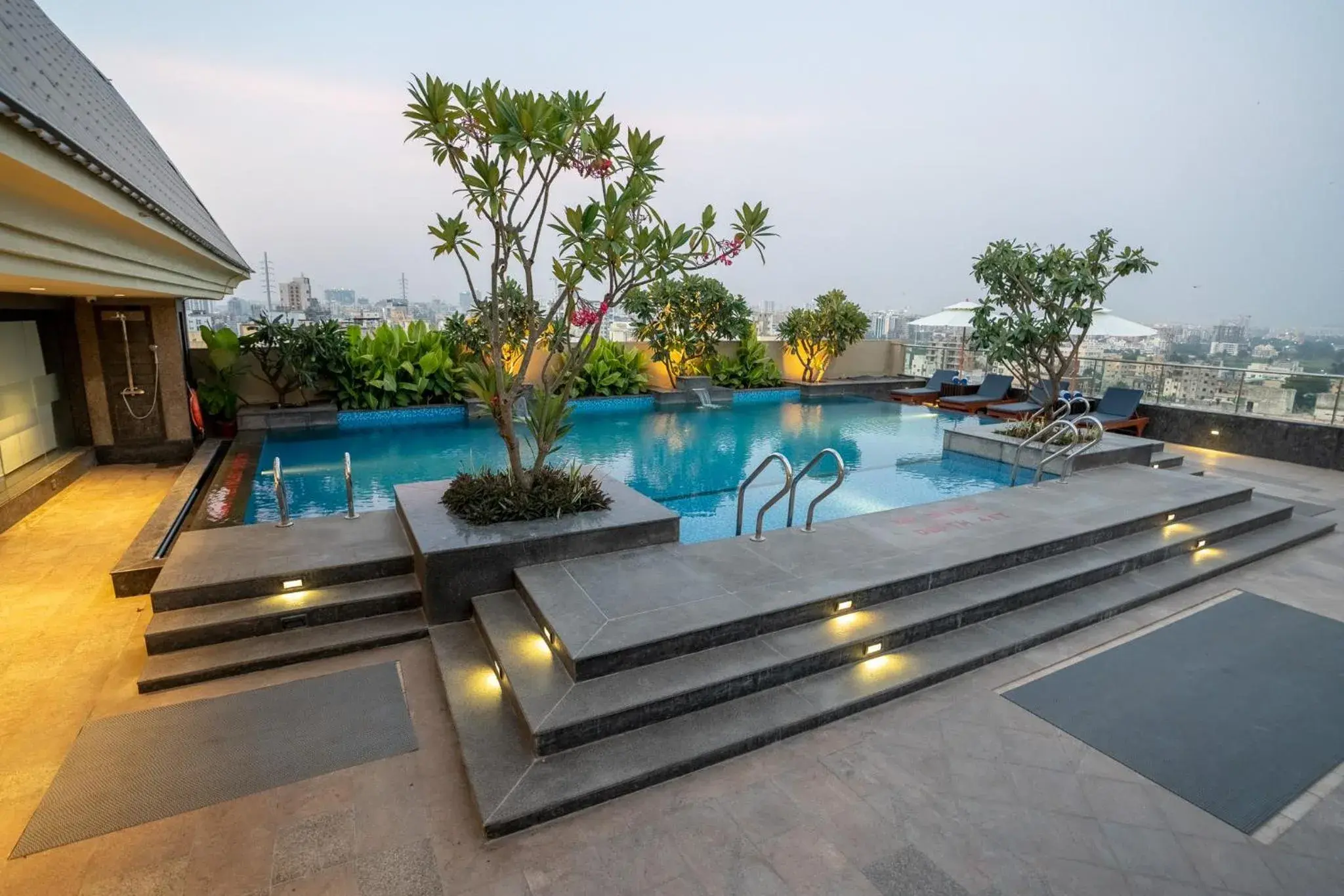 Swimming Pool in Radisson Blu Pune Hinjawadi