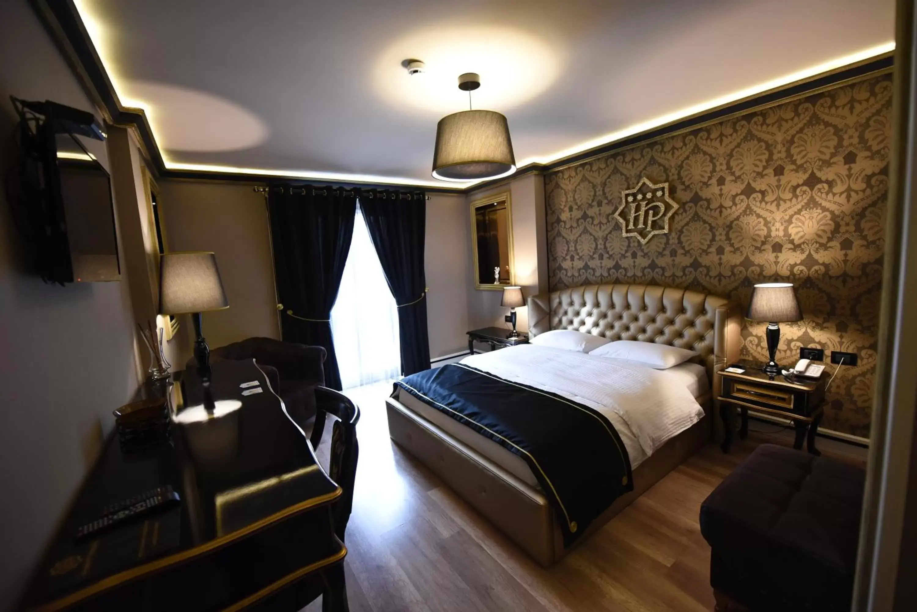 Deluxe Double Room in Hotel Hymeti's Palace Deluxe Double Room in Hotel Hymeti's Palace