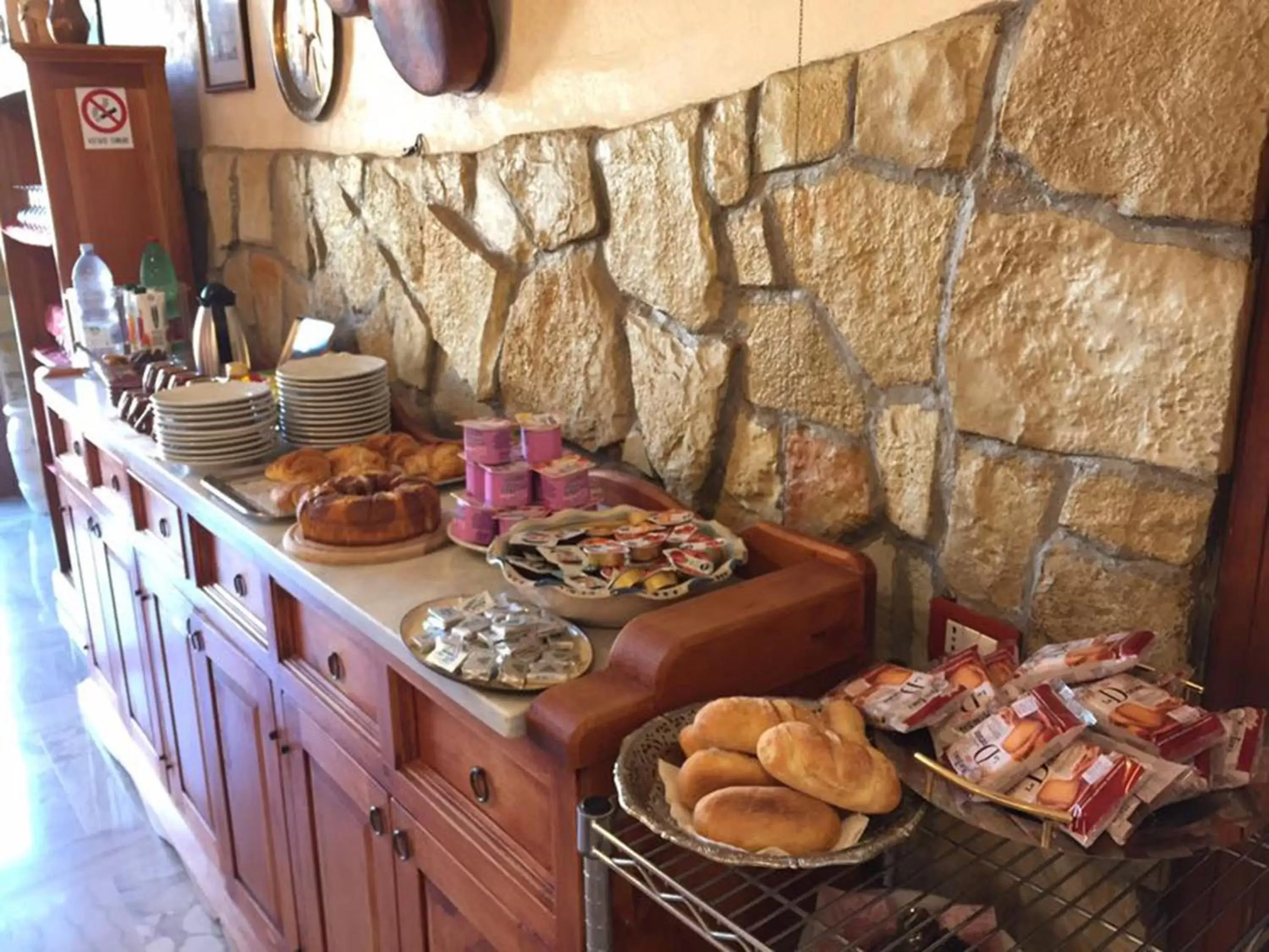 Buffet breakfast, Food in Hotel La Vetta Europa