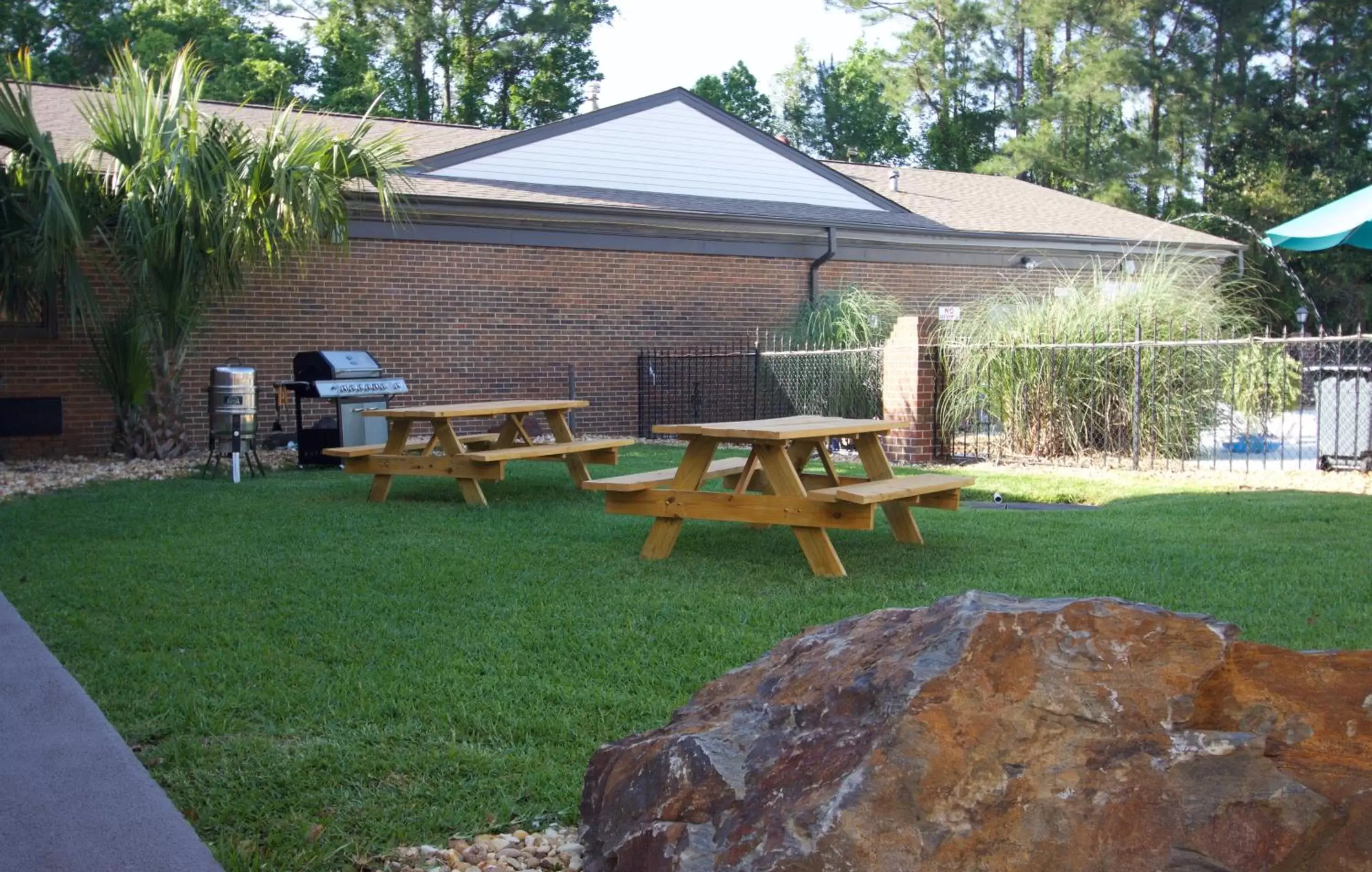 Area and facilities, Patio/Outdoor Area in At Home Inn & Suites