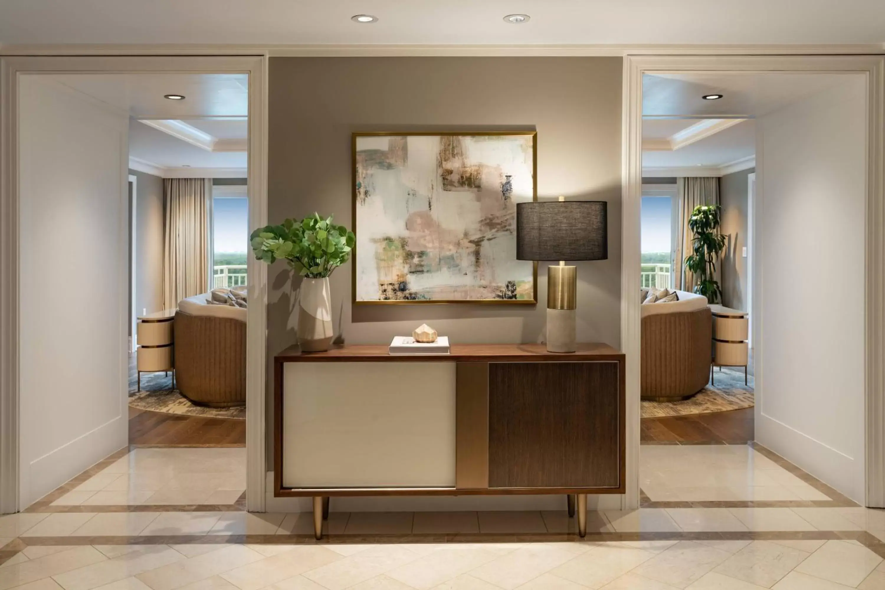 Bedroom, Lobby/Reception in The Ritz-Carlton Orlando, Grande Lakes