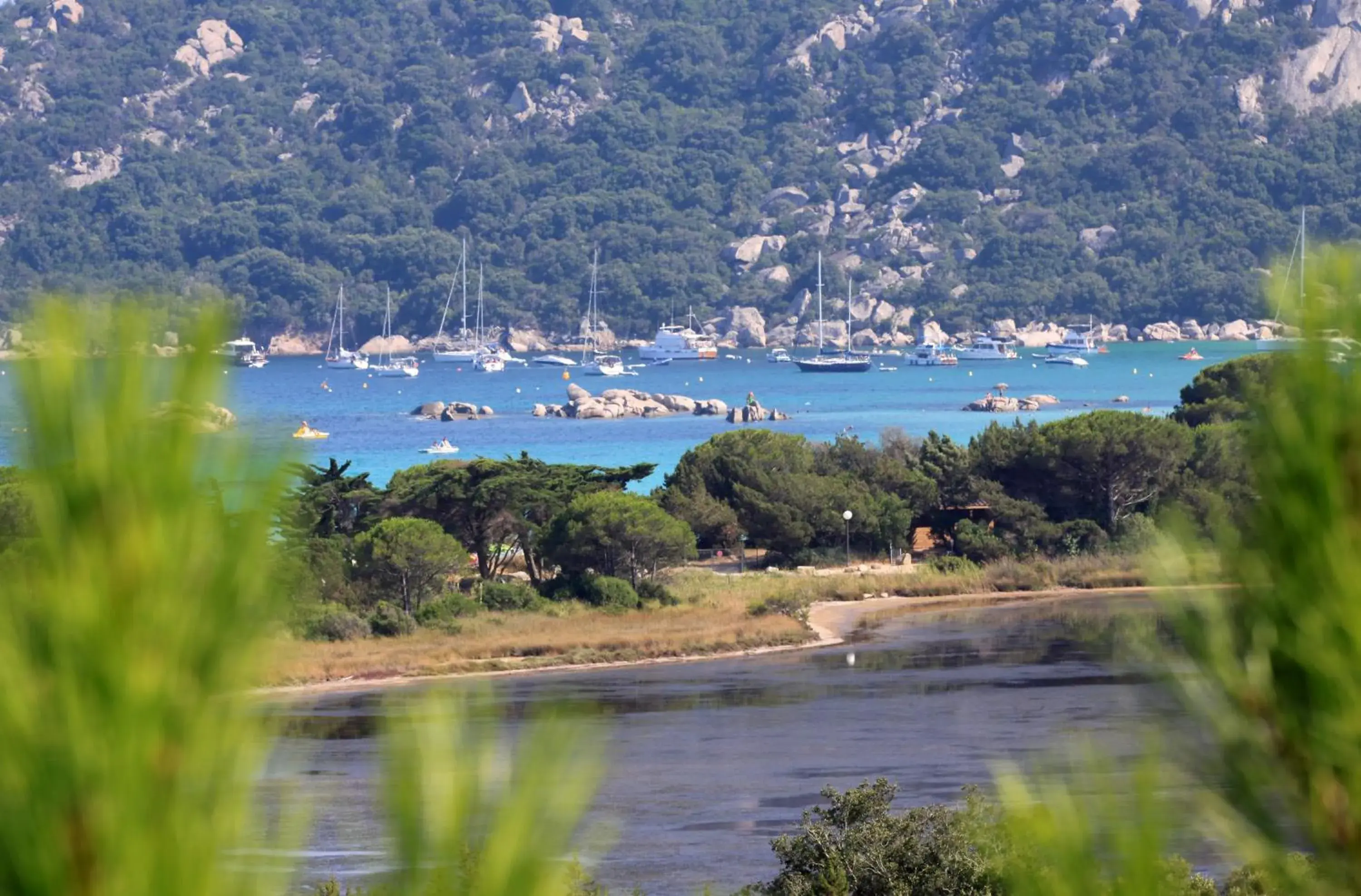 Area and facilities, Natural Landscape in Hôtel Castell'Verde