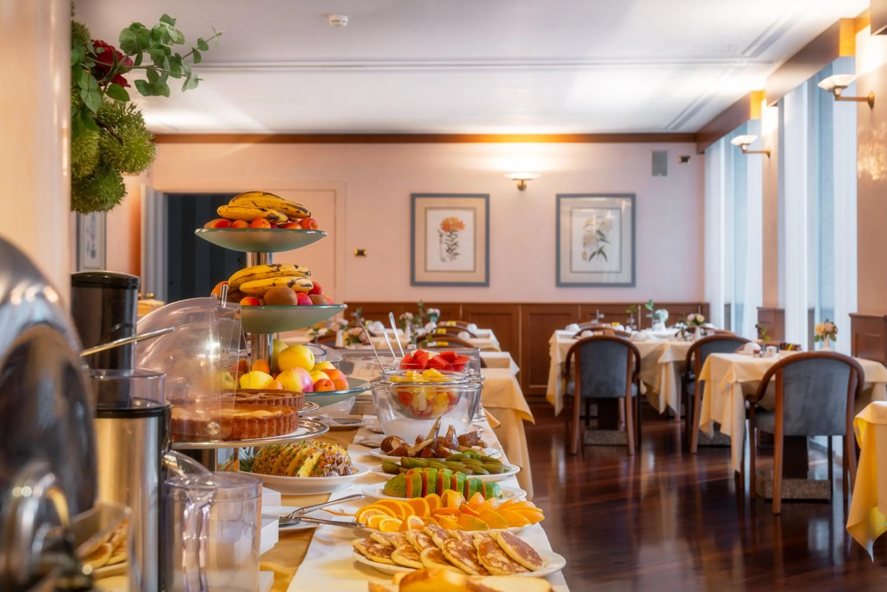 Breakfast in Hotel Crivi's