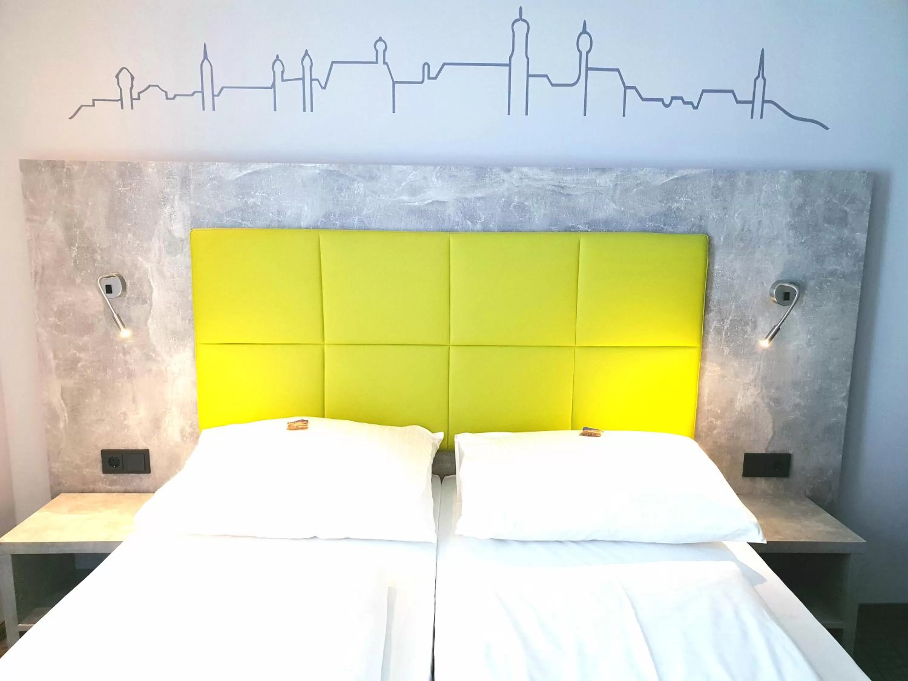 Photo of the whole room, Bed in SleepySleepy Hotel Dillingen