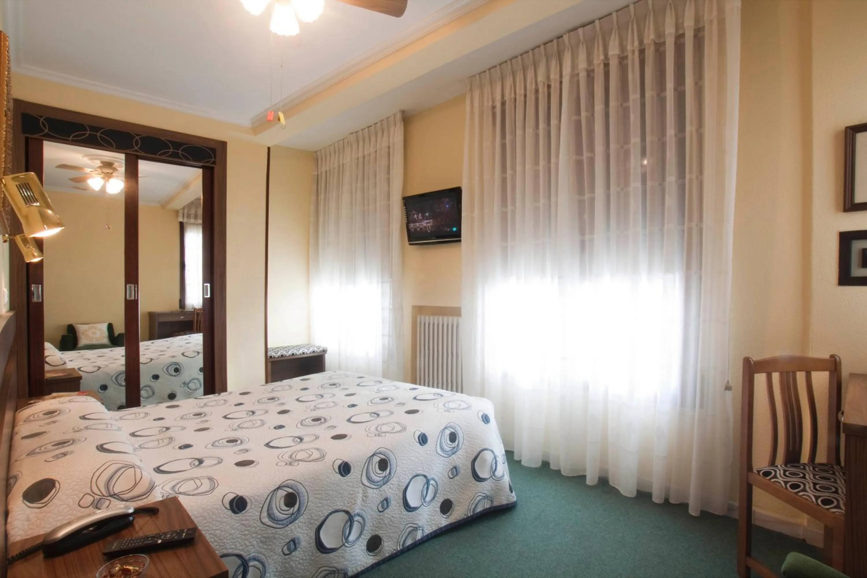 Bedroom, Bed in Hotel Castilla