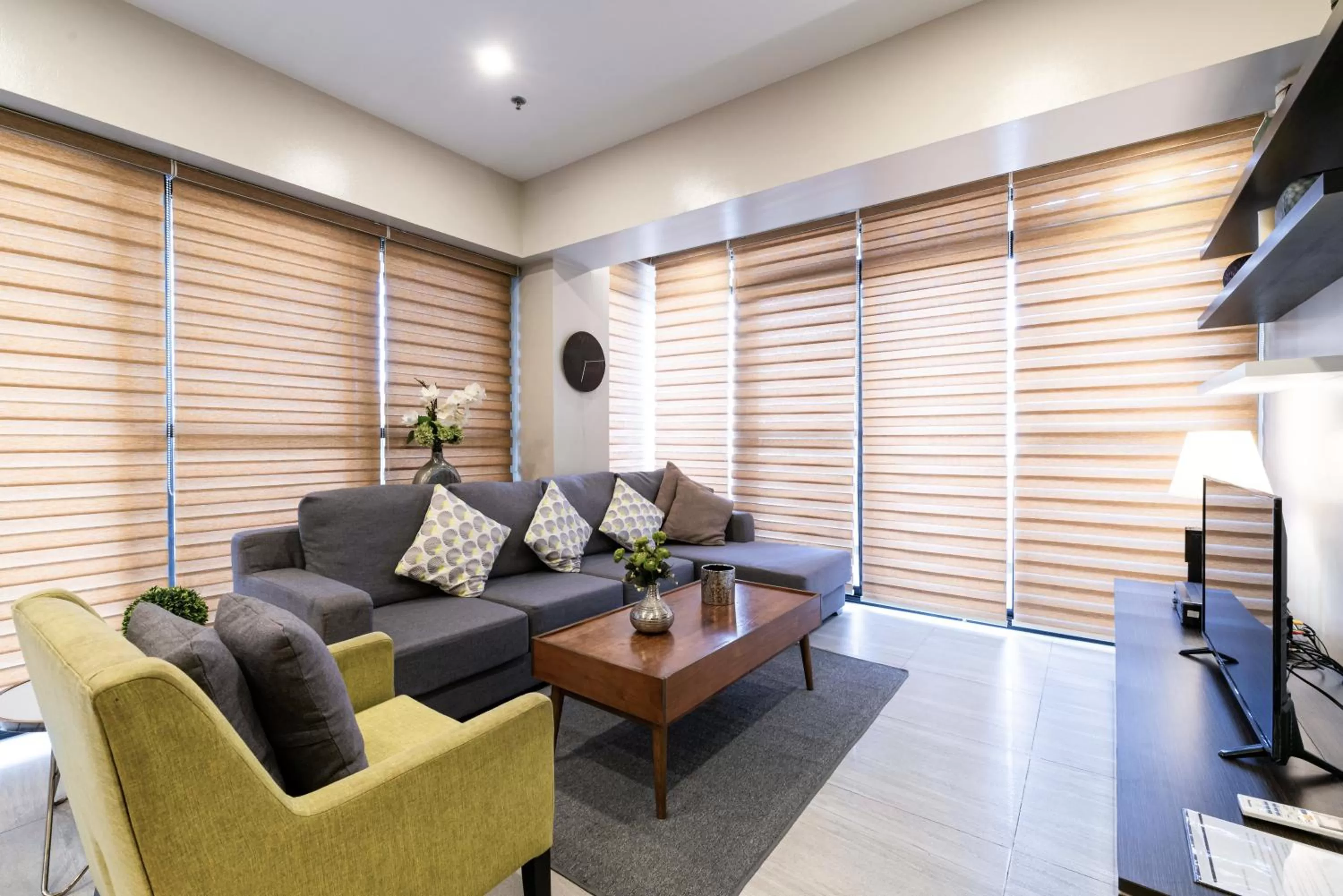 Living room in Artemis Place Makati Hotel