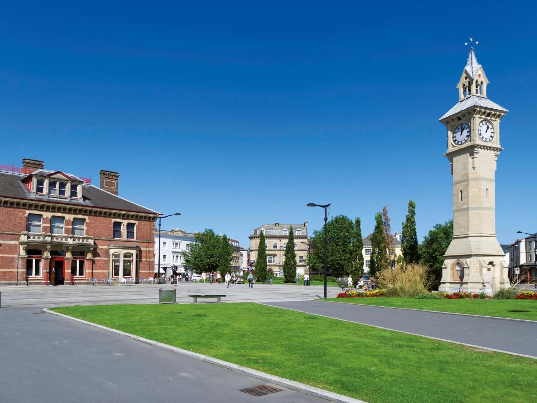 Nearby landmark in The Royal & Fortescue Hotel