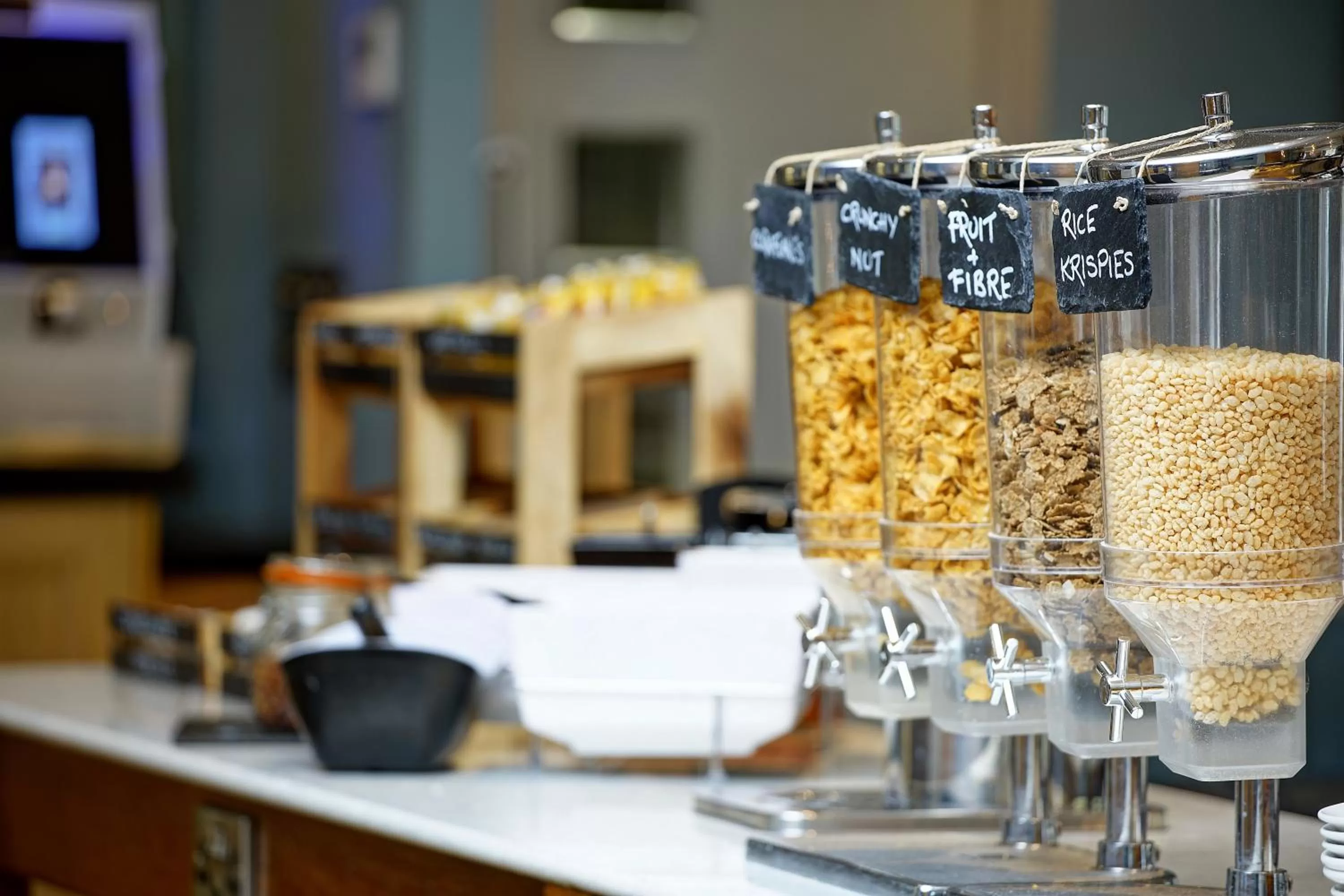 Dining area in Cresta Court Hotel