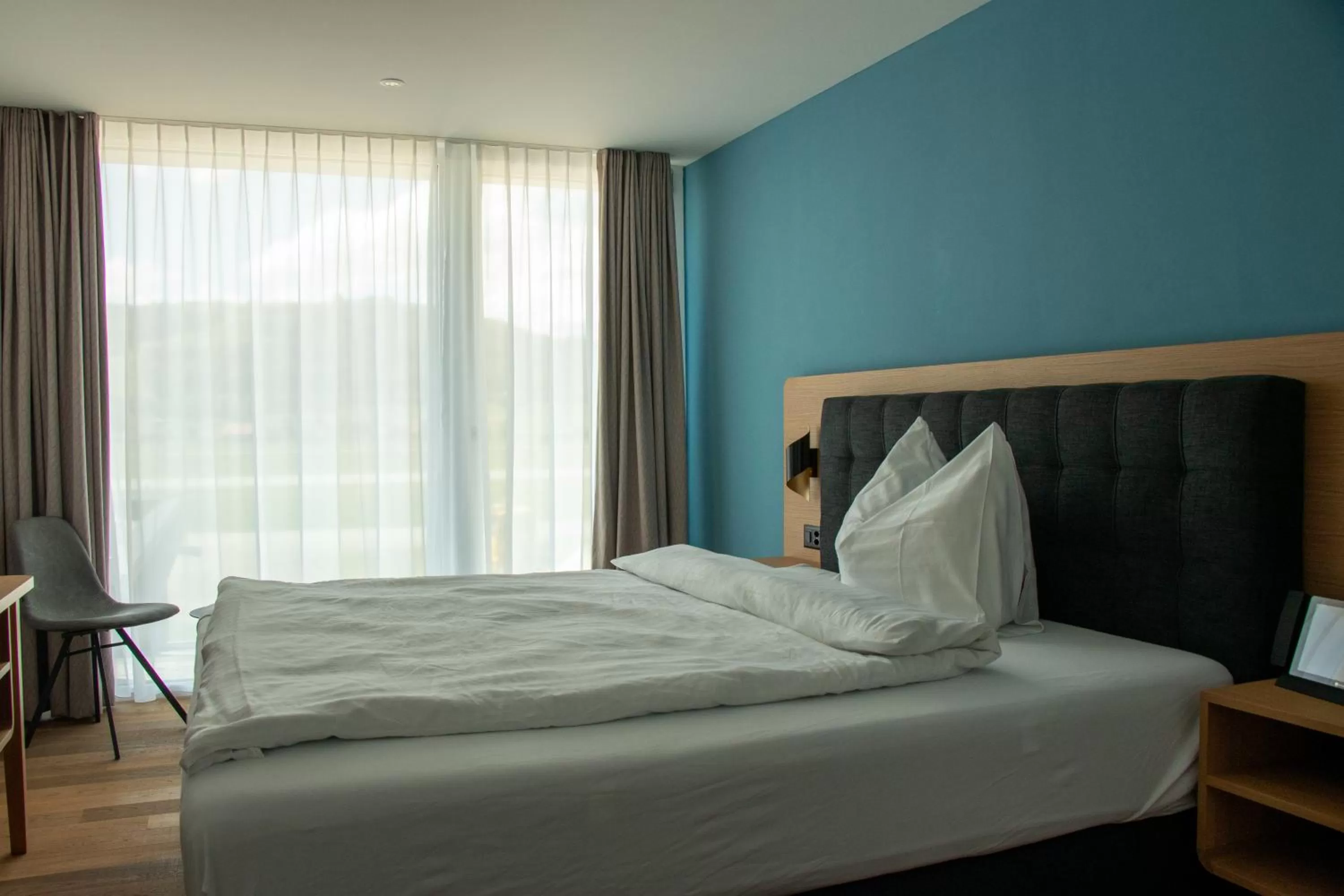 Photo of the whole room, Bed in AMANTE Hotel