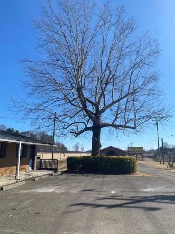 Property Building in Andy Griffith Parkway Inn
