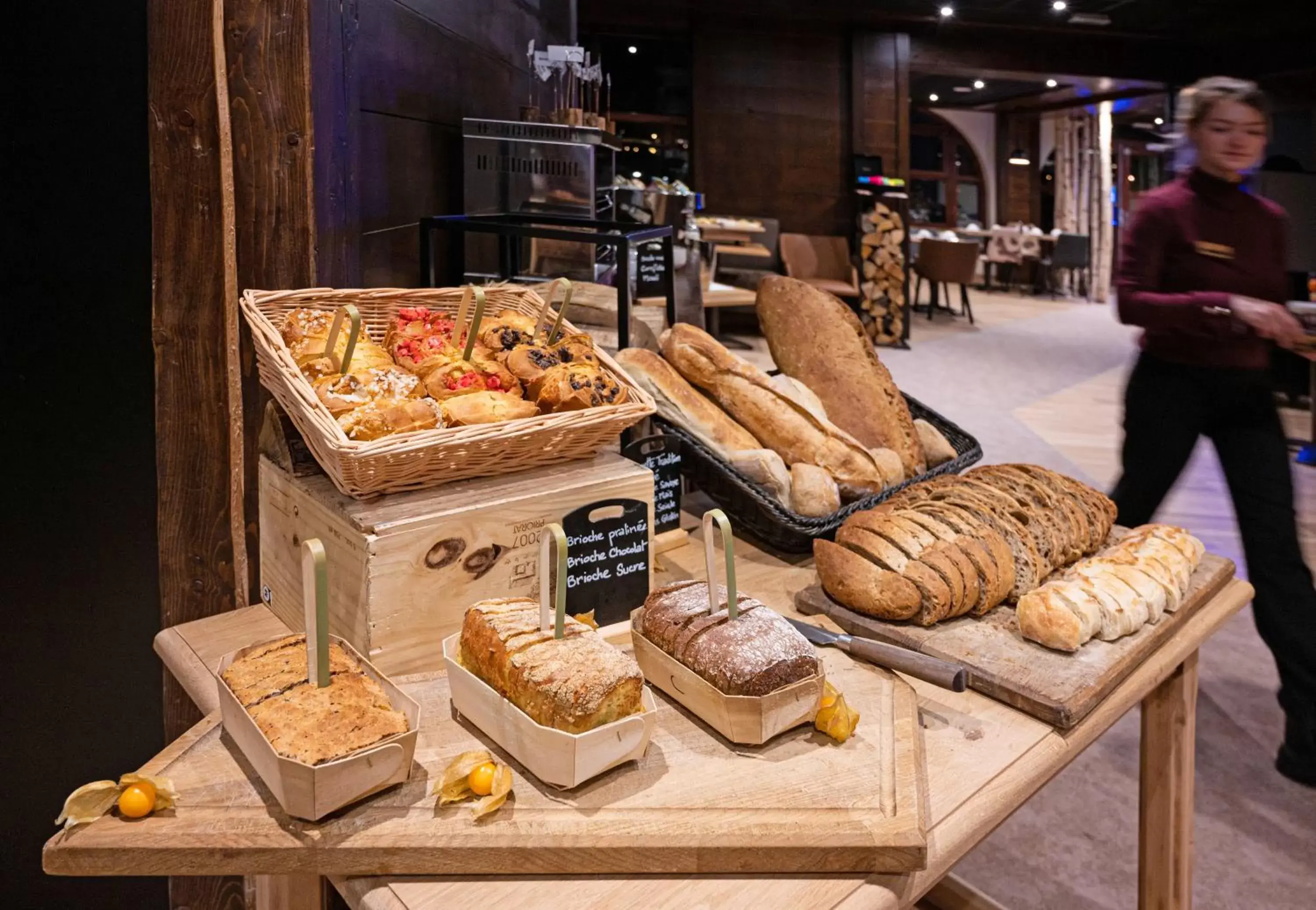 Buffet breakfast, Food in Hôtel Le Levanna by Les Etincelles