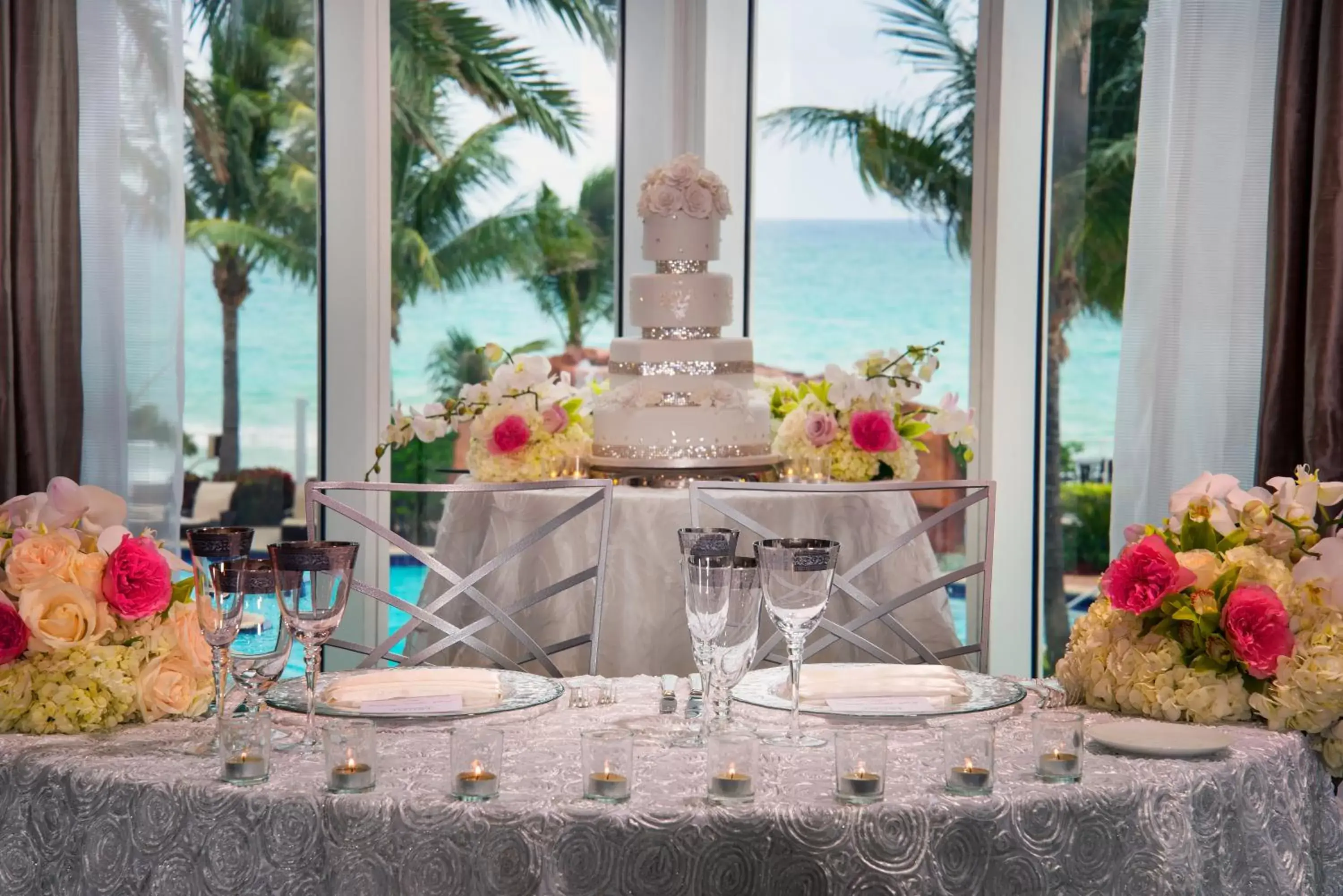 Banquet/Function facilities, Restaurant/Places to Eat in Trump International Beach Resort - Sunny Isles Beach