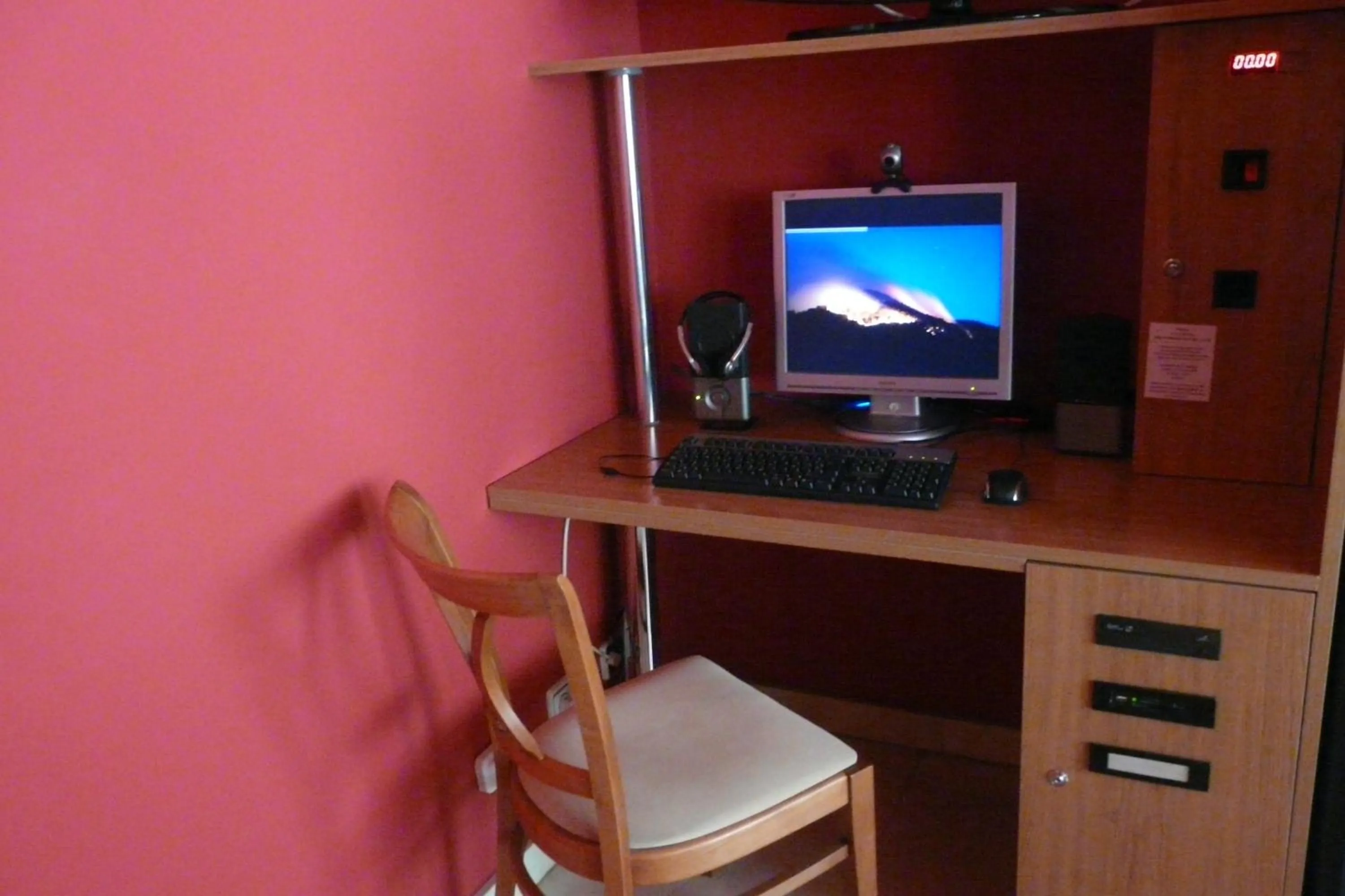 TV and multimedia in Idh Angel