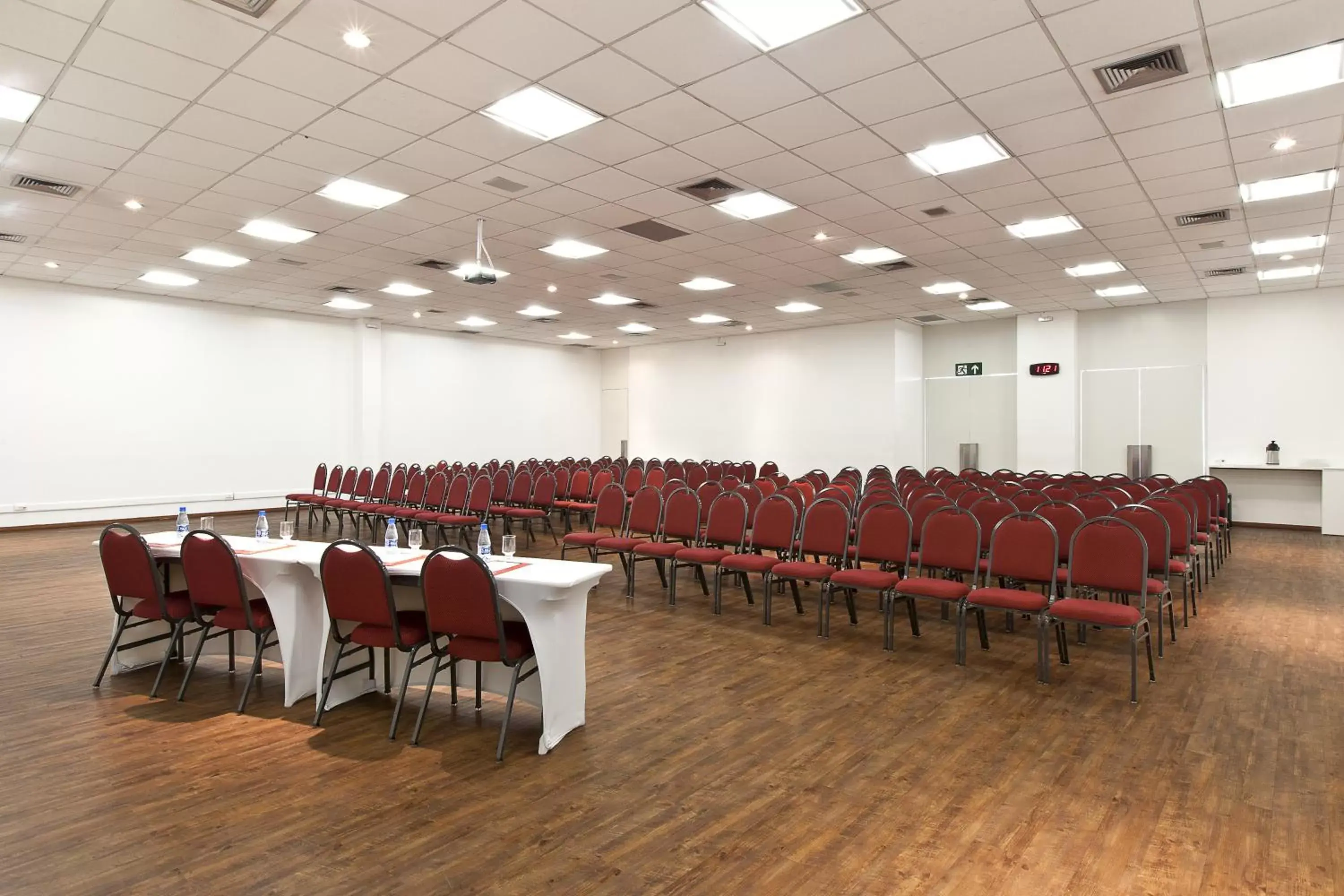 Banquet/Function facilities in H2 Platinum Lourdes