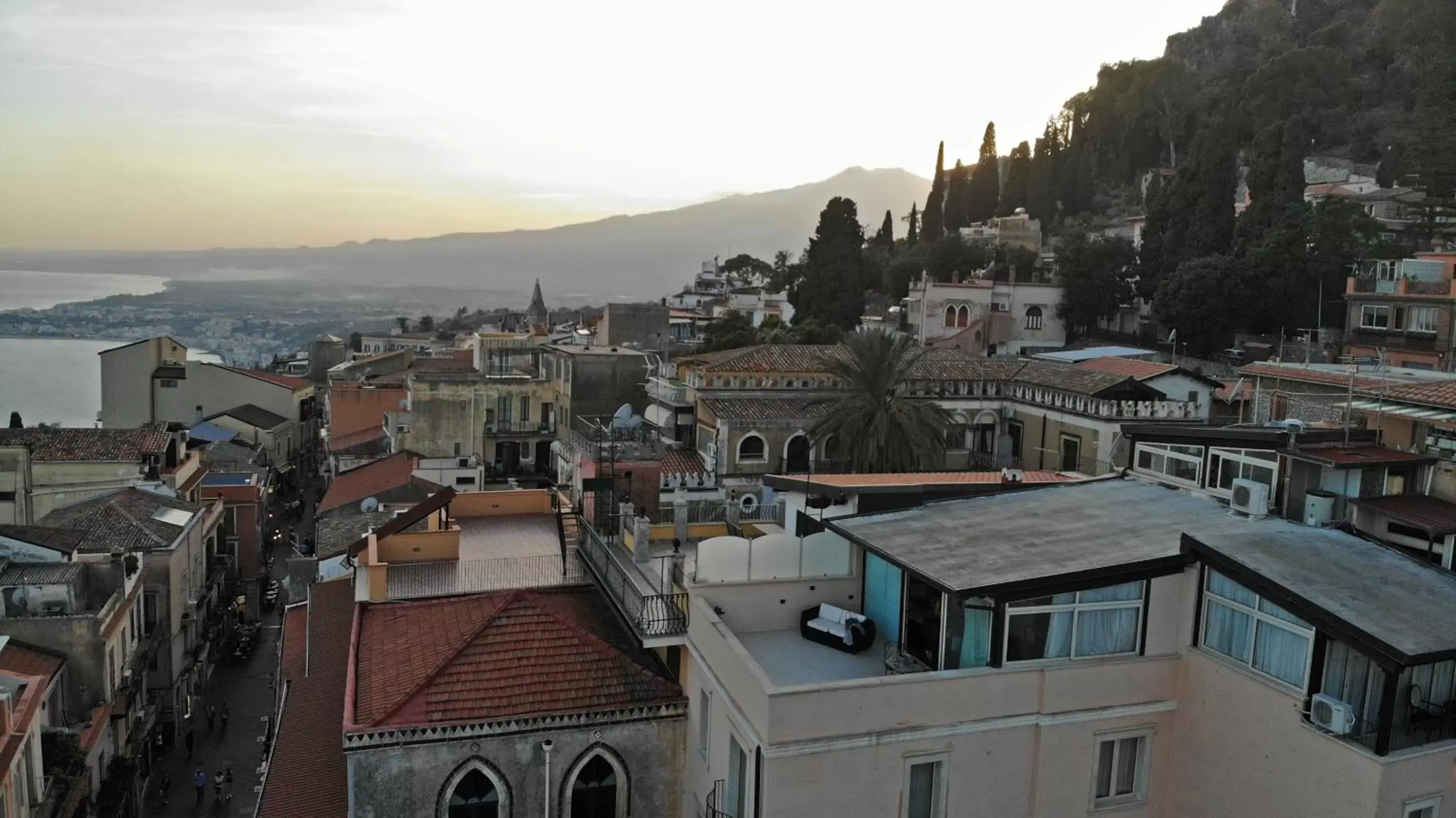 Bird's eye view in Hotel Le Chevalier