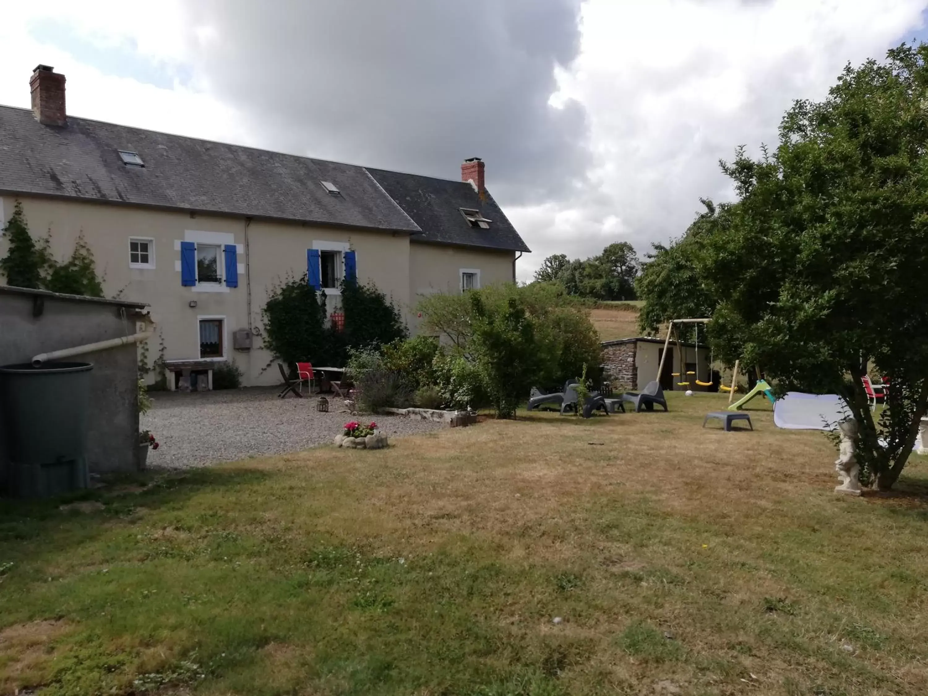 Garden, Property Building in La Parisière