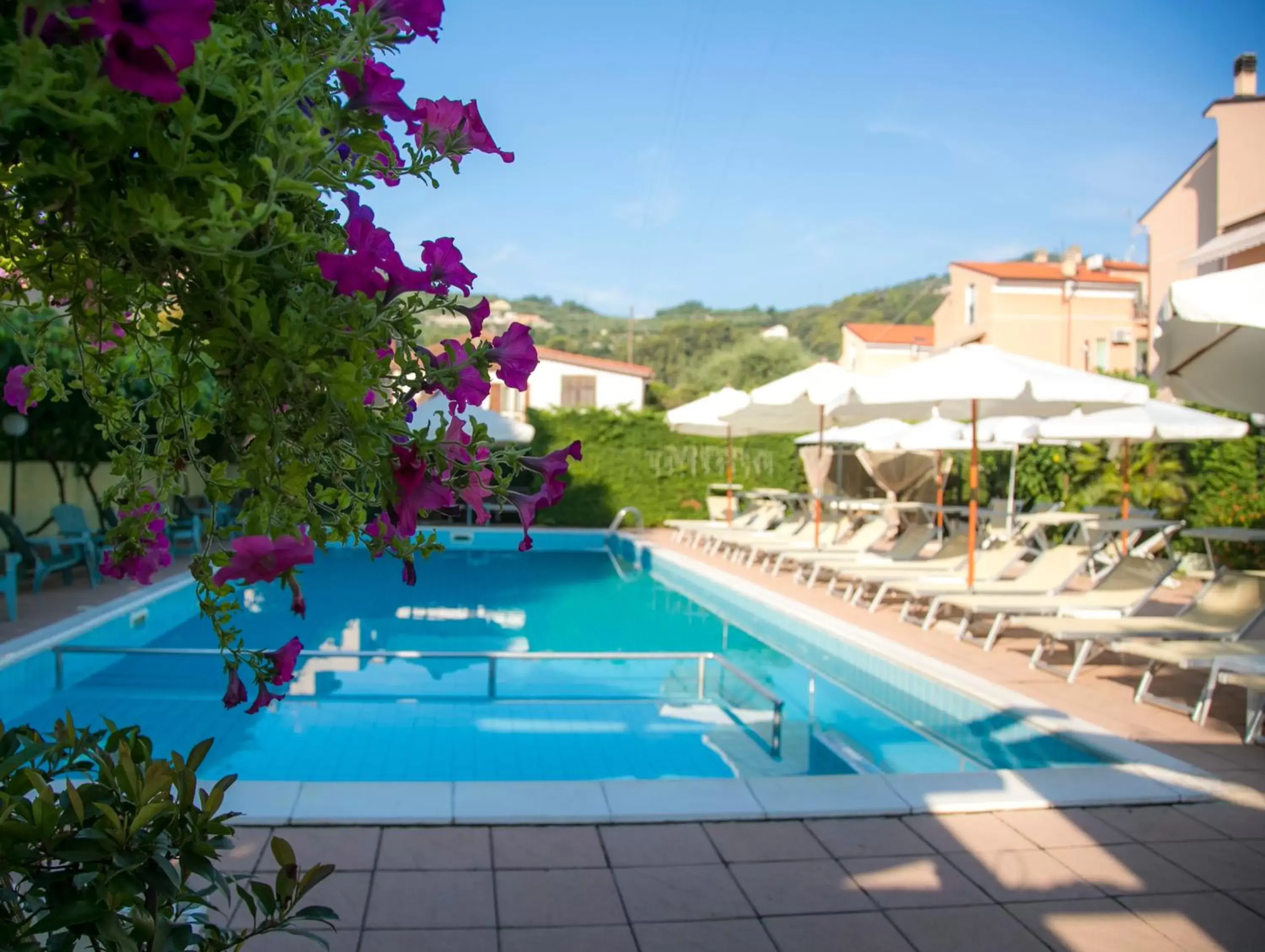 Pool view, Swimming Pool in Residence Holidays