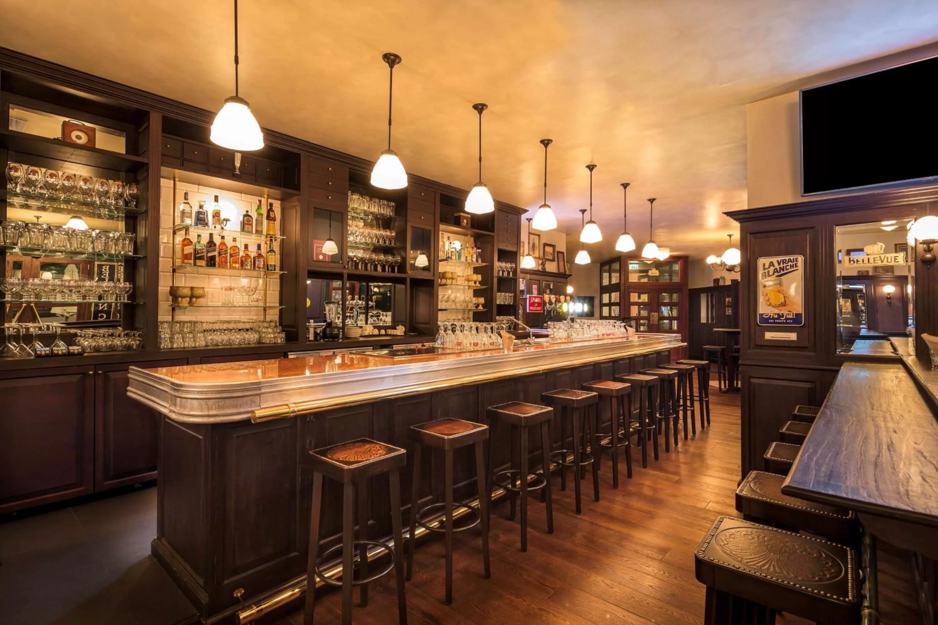 Lounge or bar in Radisson Blu Hotel, Abu Dhabi Yas Island