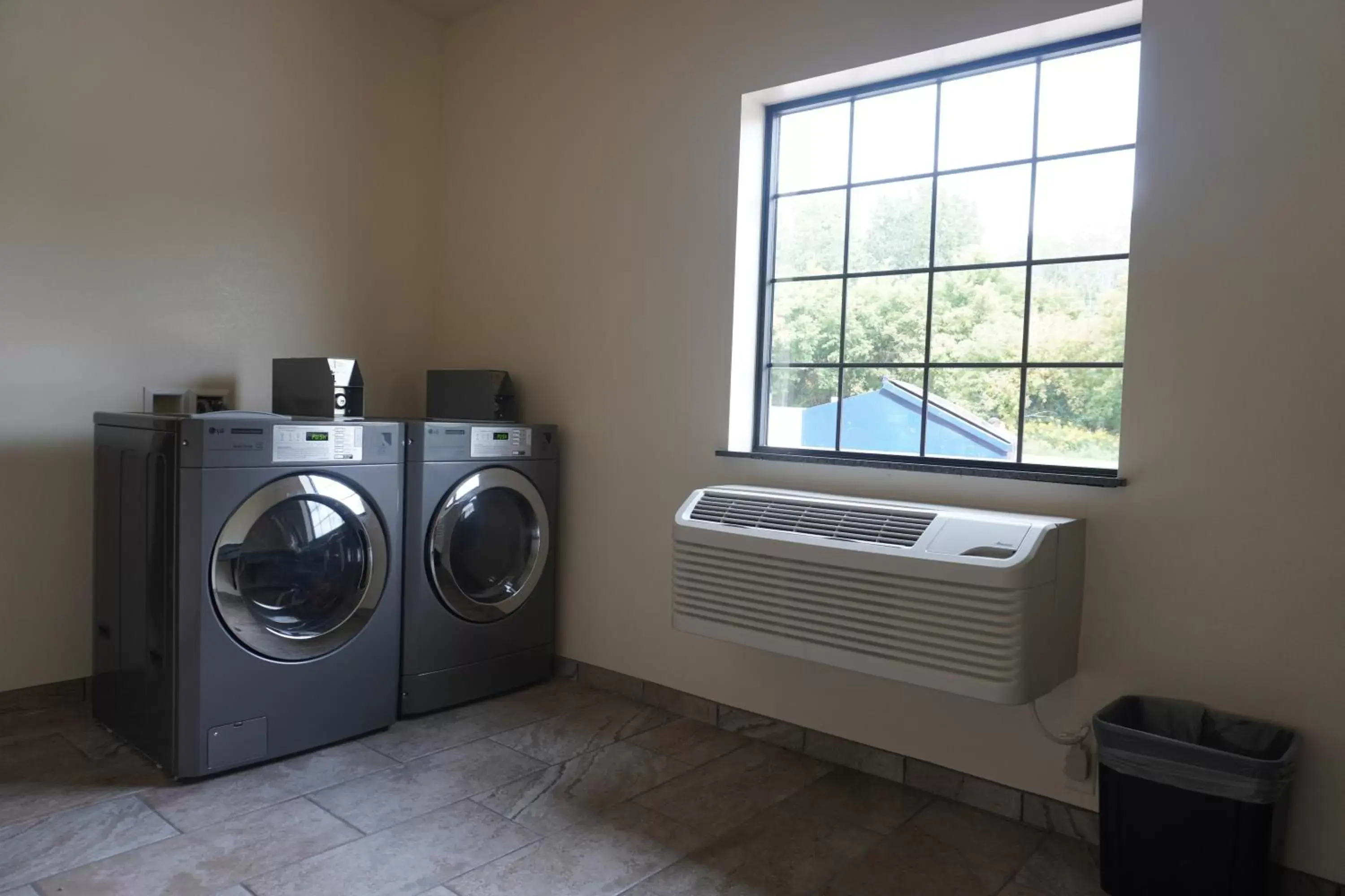 laundry in Comfort Inn & Suites