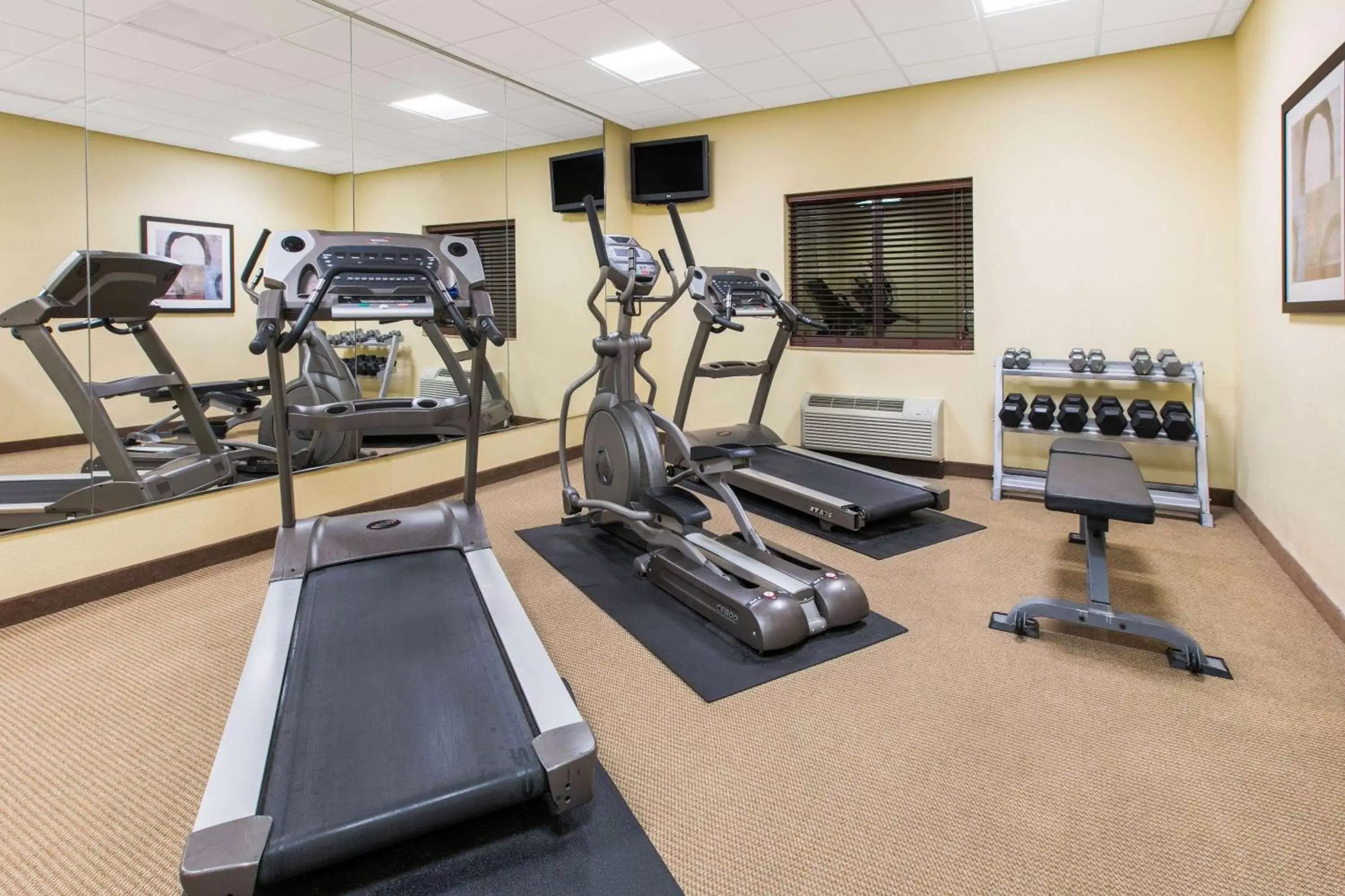 Fitness centre/facilities, Fitness Center/Facilities in Hawthorn Suites by Wyndham Longview