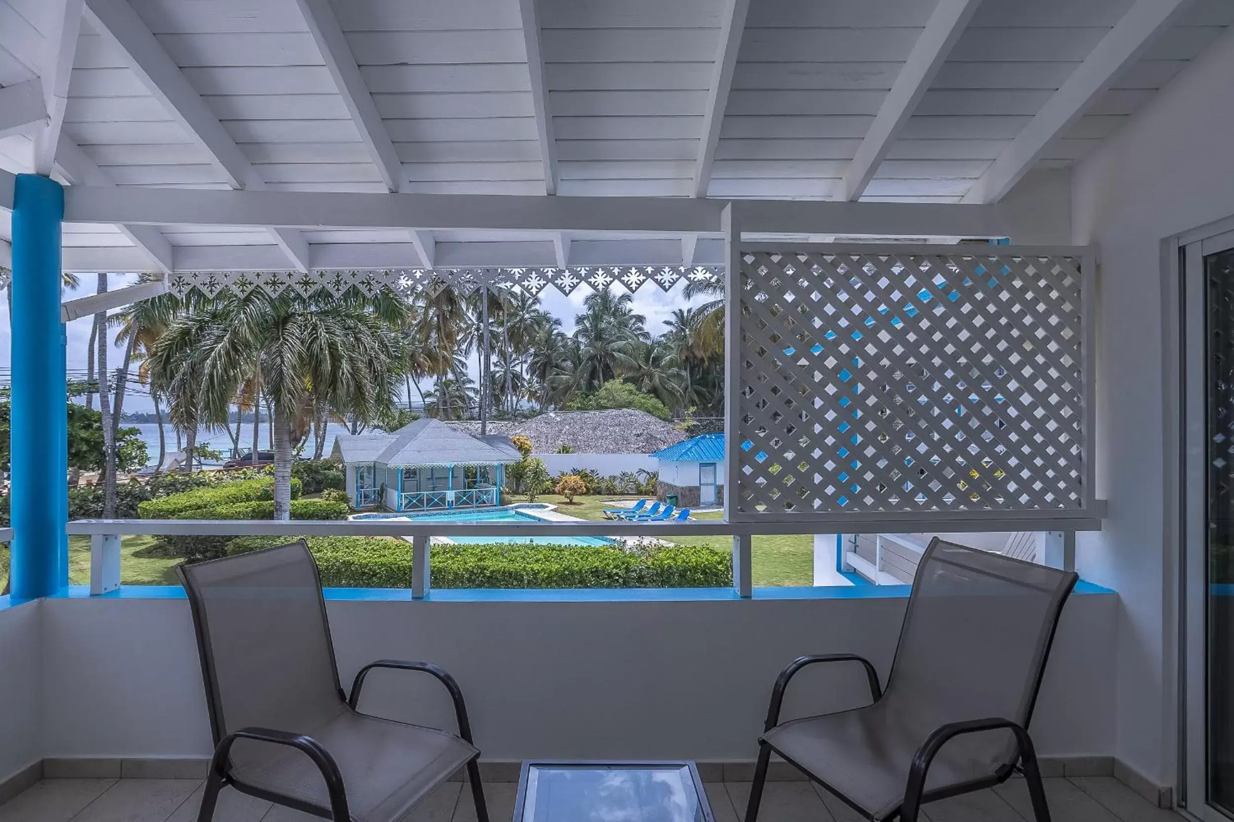 Swimming pool in Costarena Beach Hotel